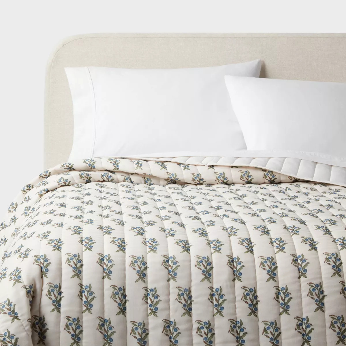 Full/Queen Voile Woodblock Printed Quilt Ivory - Threshold™ | Target