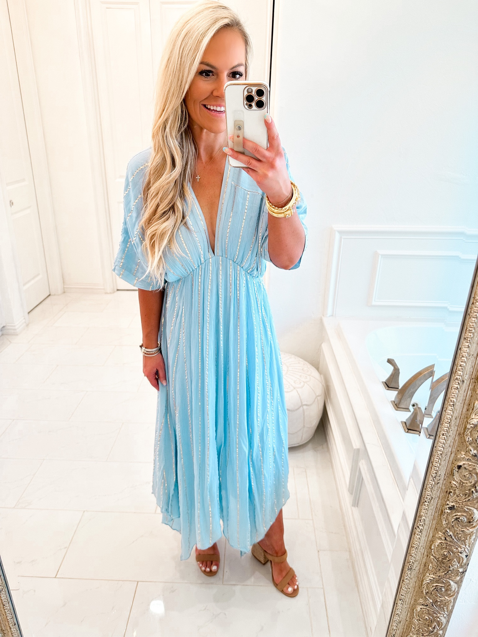 Wearing a small!

#LTKtravel #LTKstyletip #LTKunder100