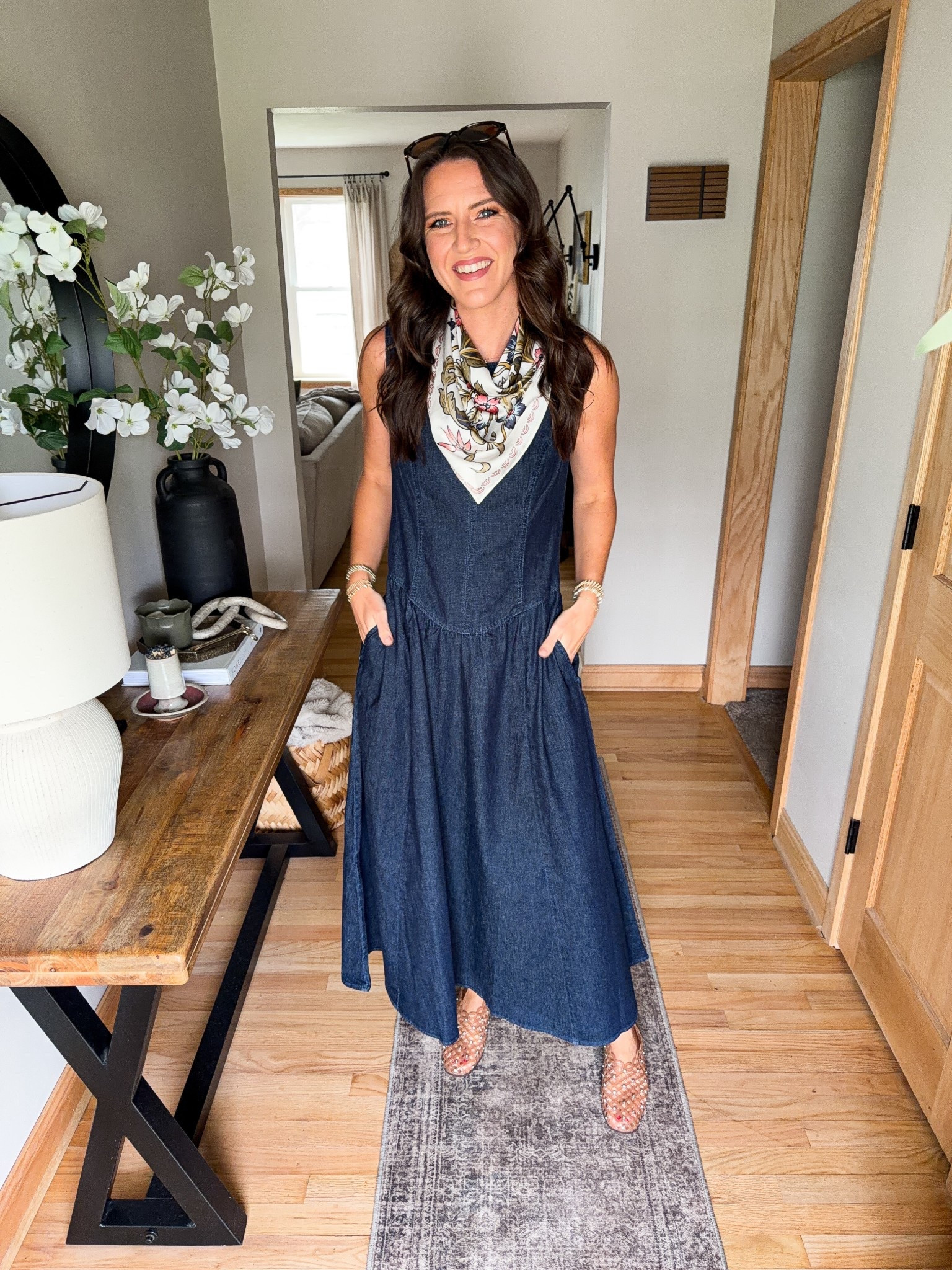 This @gap dress is absolute perfection! An incredibly classic cut and something you’ll be able to style multiple ways. It’s currently on sale for their big 50% off sale which is running 4/22-4/28. I’m wearing a small tall. #gappartner #howyouweargap

