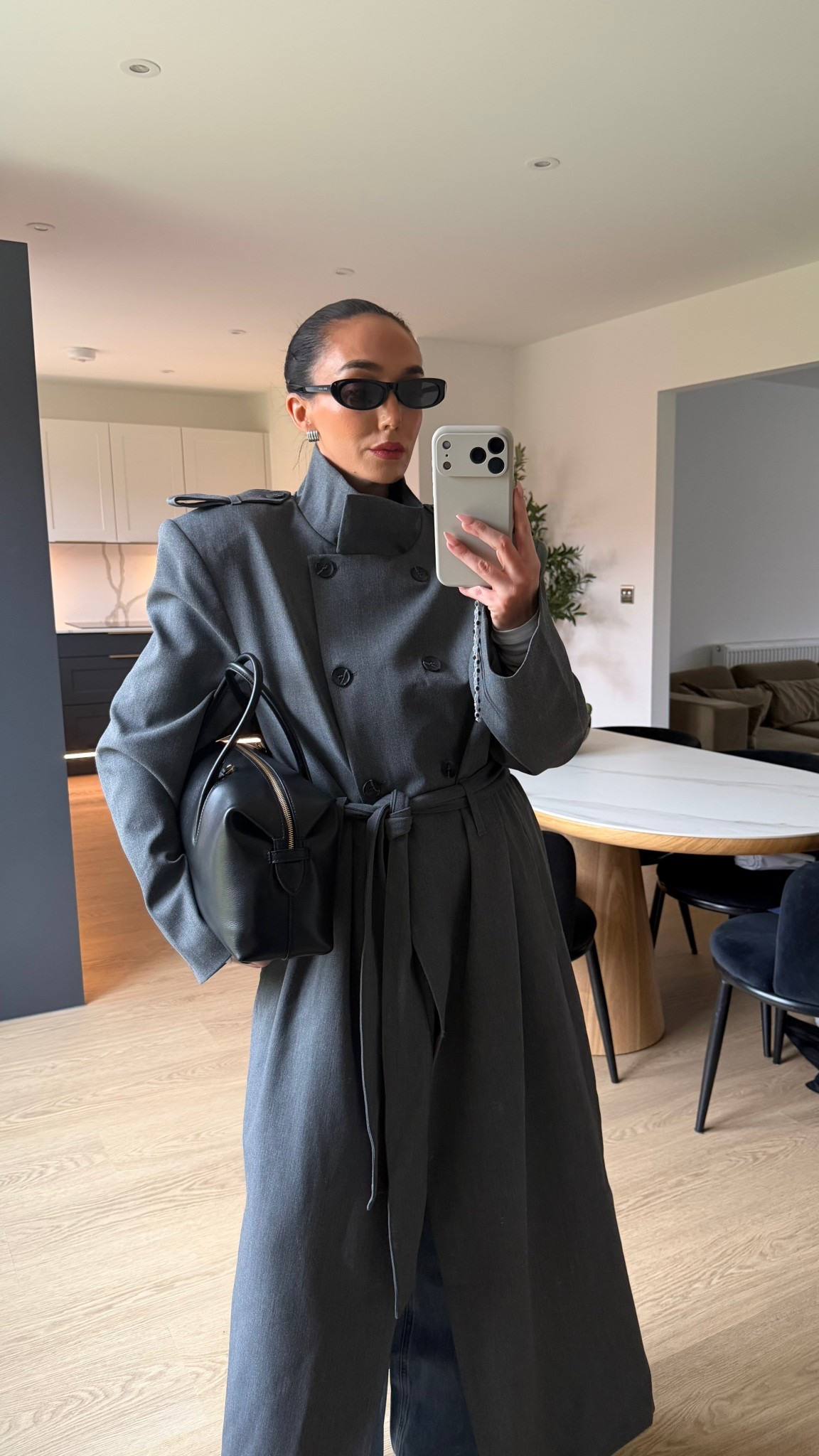 You wouldn’t believe the price of this coat, or that it’s high street. Literally has me in a chokehold right now. All my recent purchases linked below 

#LTKuk #LTKstyletip #LTKFashionMonth