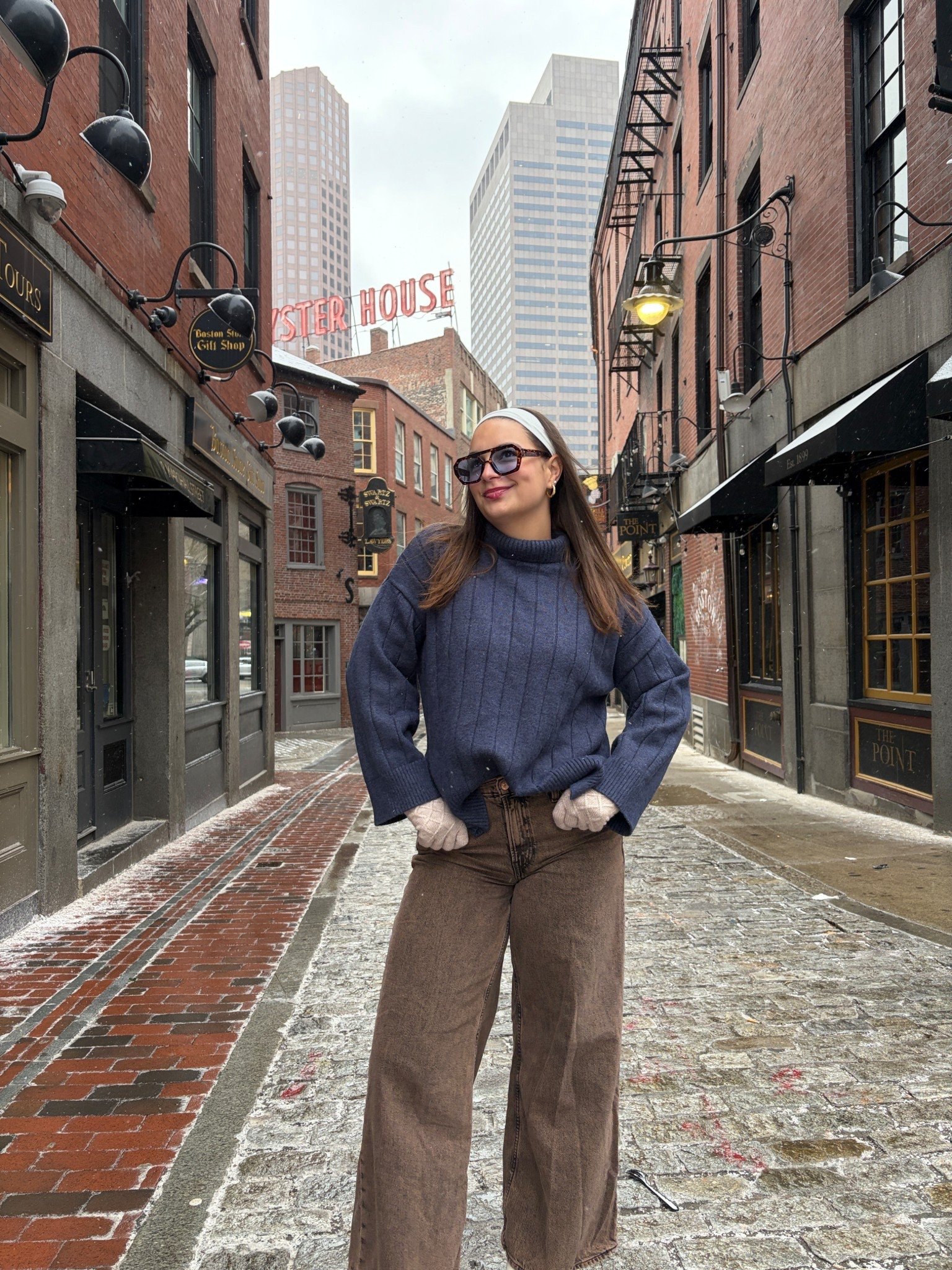 Boston’s been getting lots of snow lately, so I had to go outside and soak it in (wearing a large top and size 8 pants)

#LTKSeasonal #LTKFindsUnder100 #LTKootd