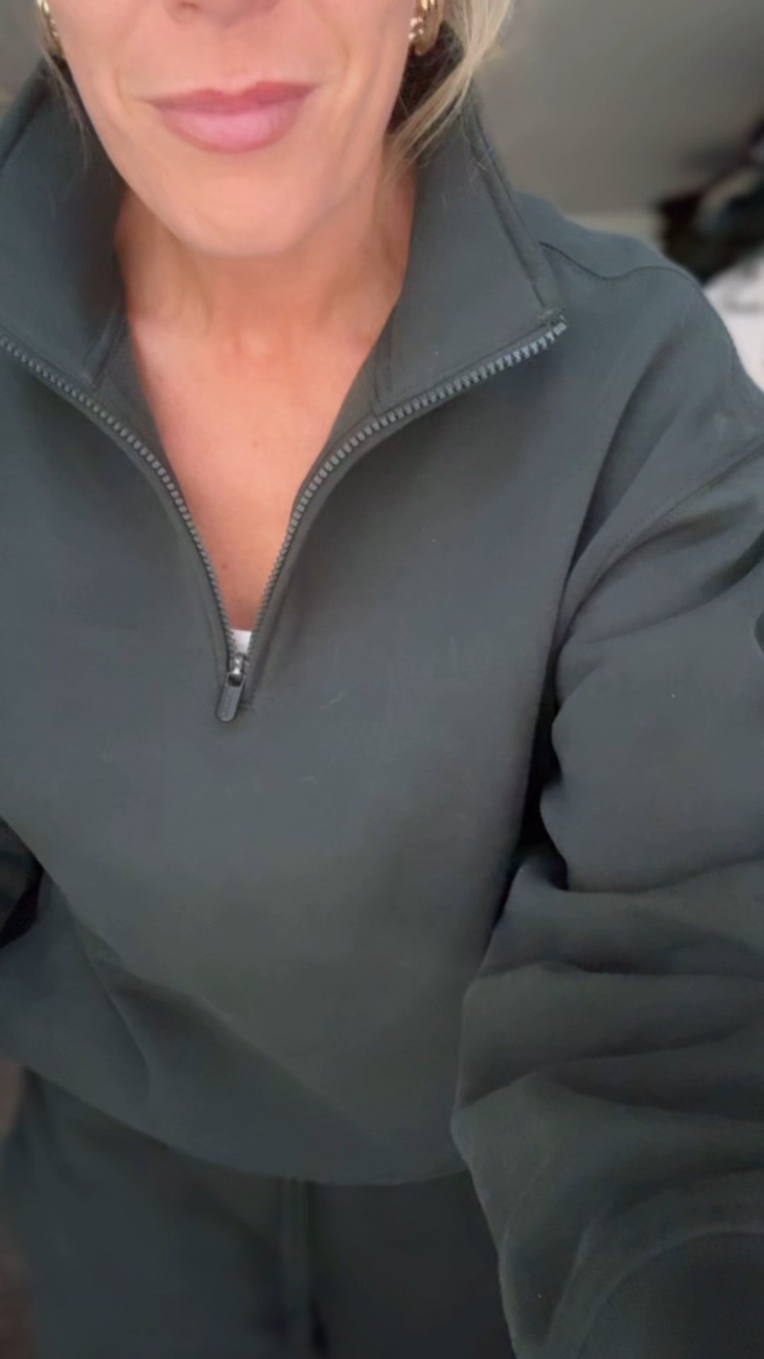 Athleta sweats elm
Crz yoga legend green
Workout set
Comfy mom clothes
Black Friday deals

#LTKOver40 #LTKHoliday #LTKActive