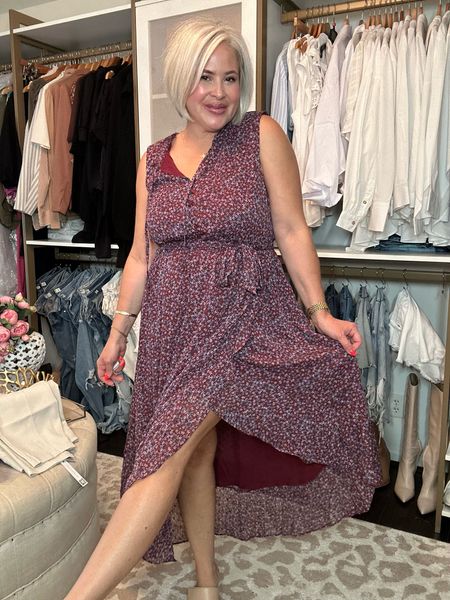 This Gibson dress is perfect to dress up or down! 

Add it to your cart today and use code BOO20 for 20% off. 💗

#FallDress #FallOutfits #FallStyle

#LTKSeasonal #LTKsalealert #LTKmidsize