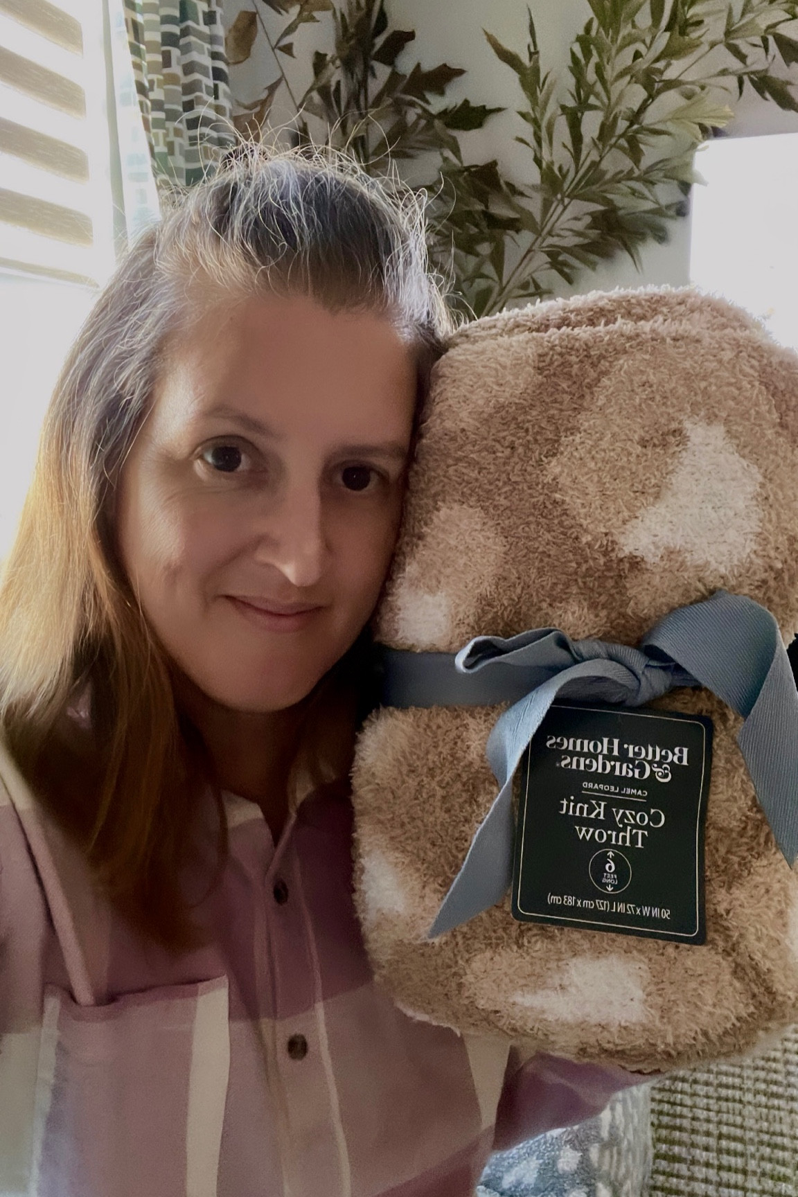 This made my neutral heart so happy when I saw it online, I absolutely HAD to have it. It is so so soft and the print is perfect. 

They have other colors too that I will link up for you guys. I just bought anoyher 3 in different colors because these will make amazing gifts for Holiday season and they are only $25!

#LTKHoliday #LTKhome #LTKunder50