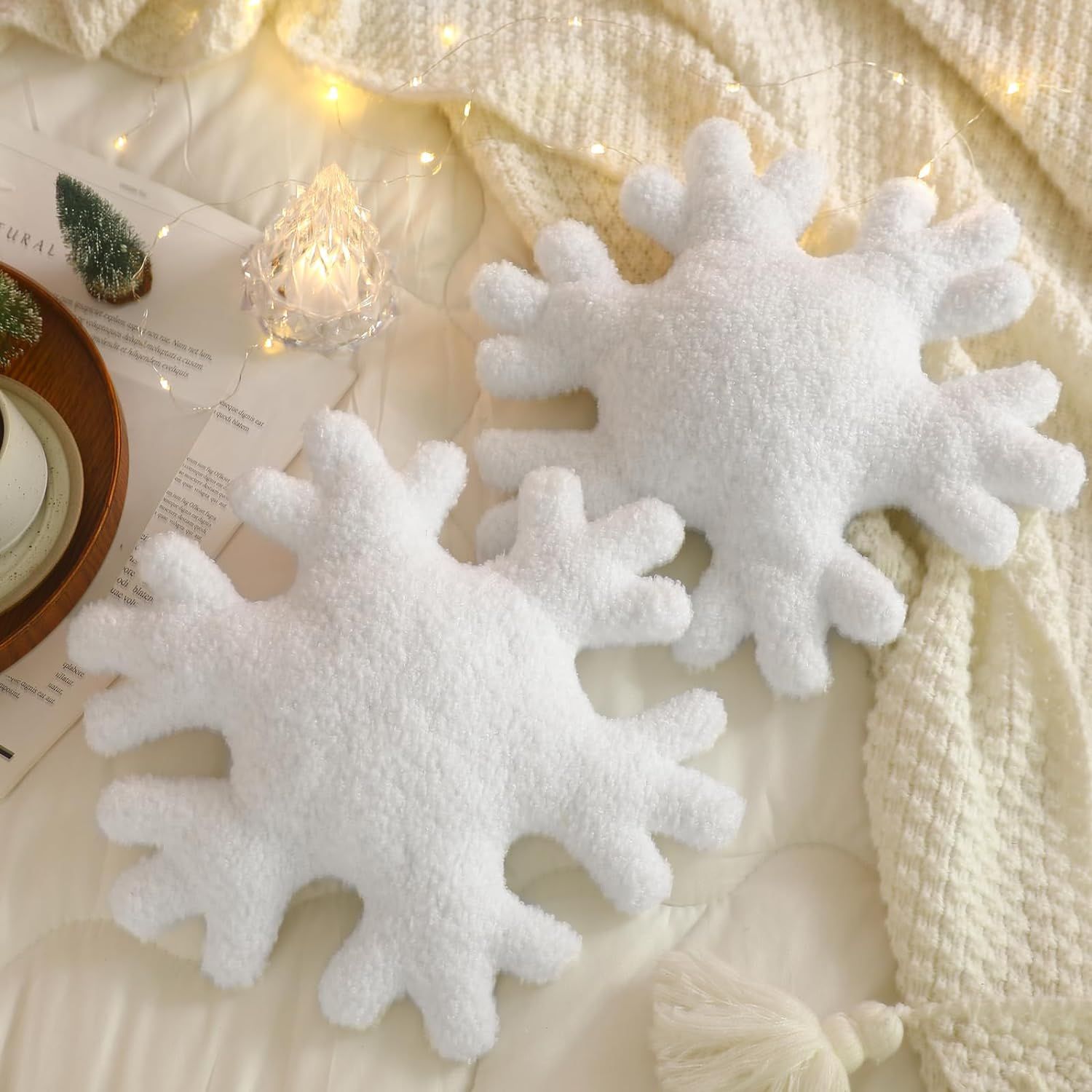Huwena 2 Pcs Christmas Snowflake Throw Pillows Winter Snowflake Pillow White Decorative Pillow Pl... | Amazon (US)