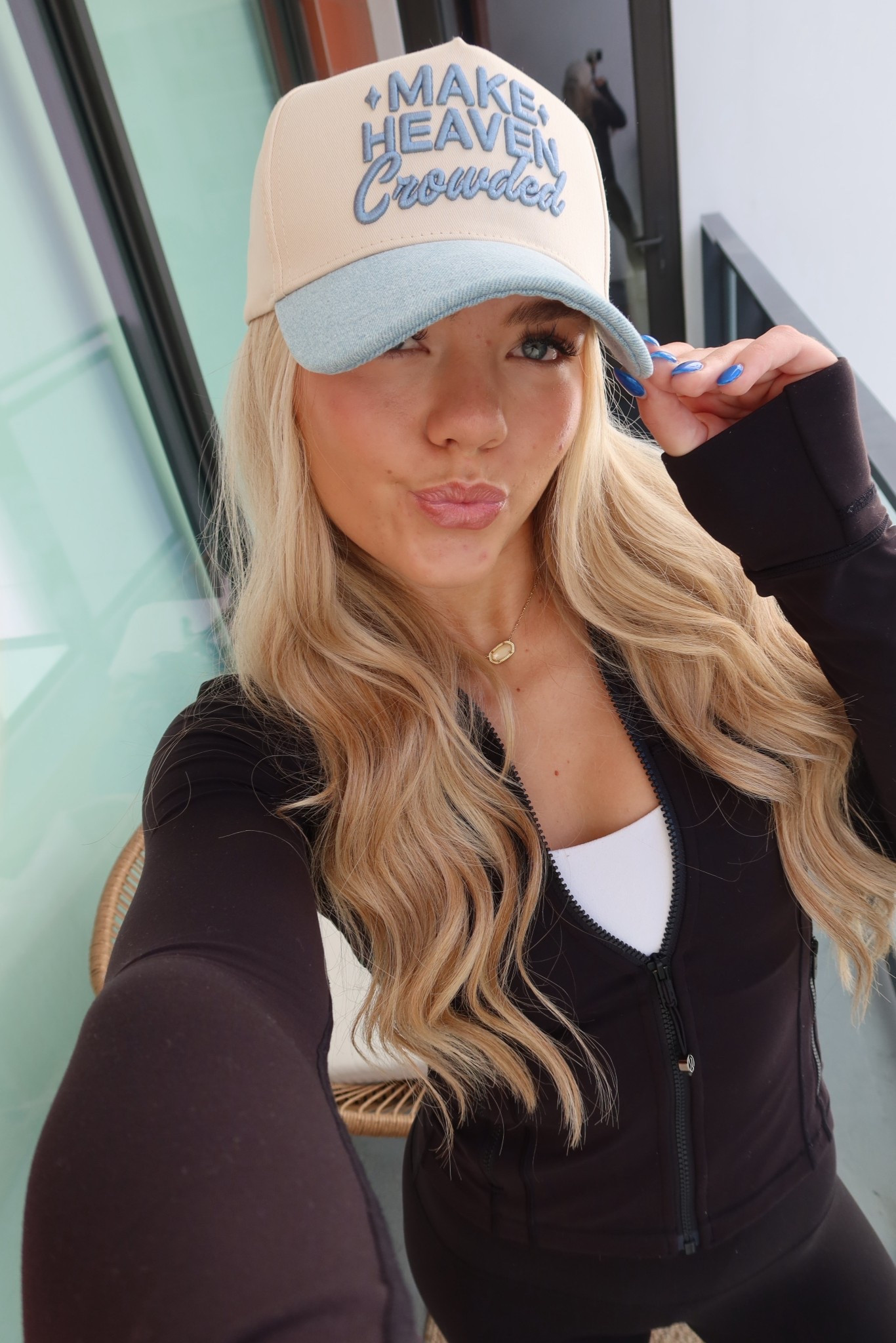 This hat! ❄️🫶🏼

The best fitting trucker hat — perfect as a gift or an everyday accessory. Cute, comfy, and easy to style all season long.

#LTKHoliday #LTKootd #LTKFindsUnder50