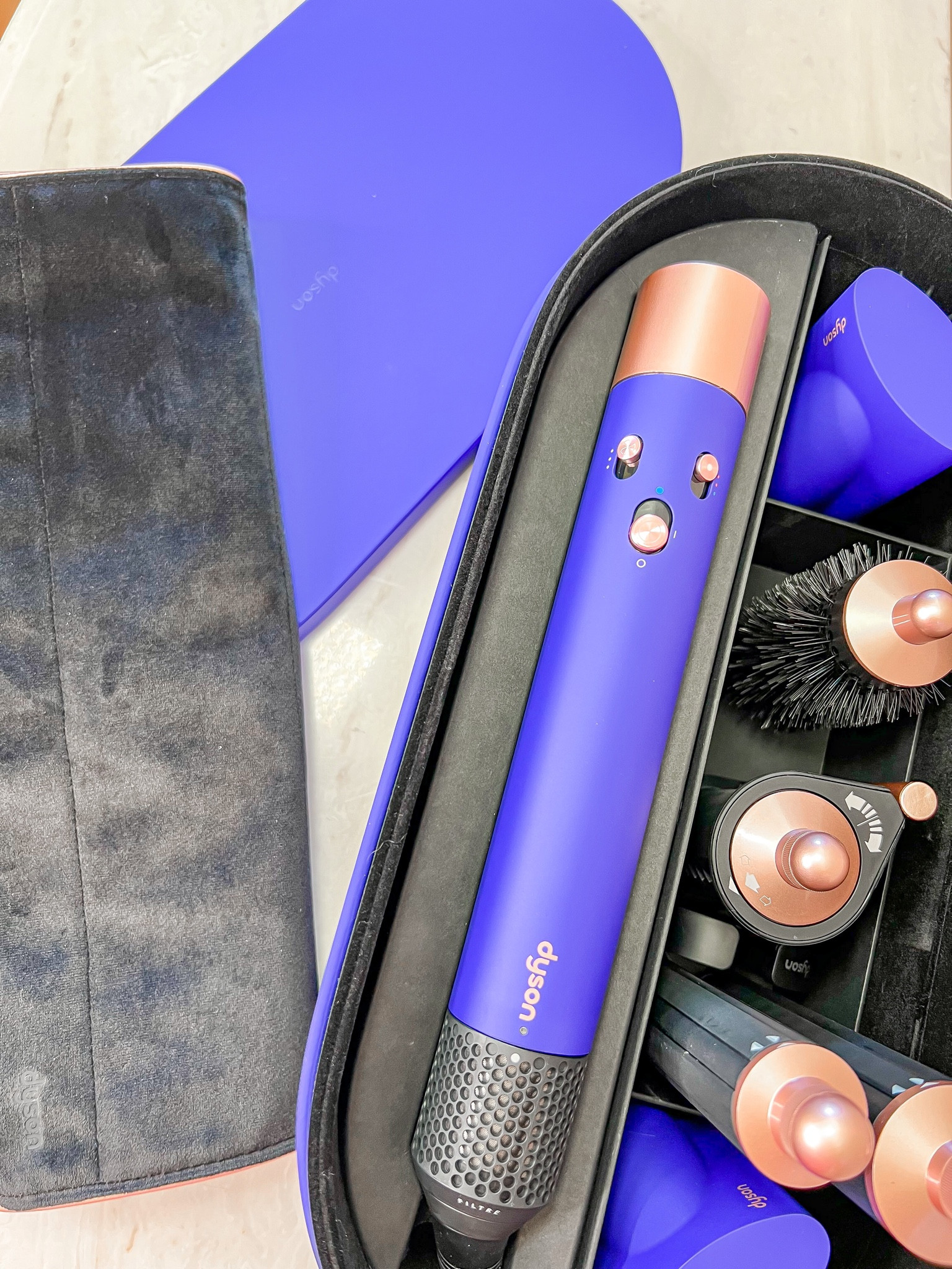 I finally did it & bought my first Dyson Airwrap complete!! I am OBSESSED!!! Get it now when it’s on sale during the #SephoraSale 🙌🏼💁🏼‍♀️🤍

#dyson #airwrap #dysonairwrapcomplete 

#LTKbeauty #LTKBeautySale