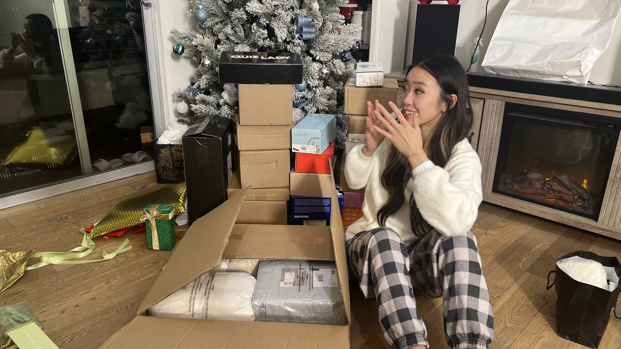 Favorite gifts that I received this Xmas! Going into 2024 strong xx 

#LTKstyletip #LTKfindsunder50 #LTKfindsunder100