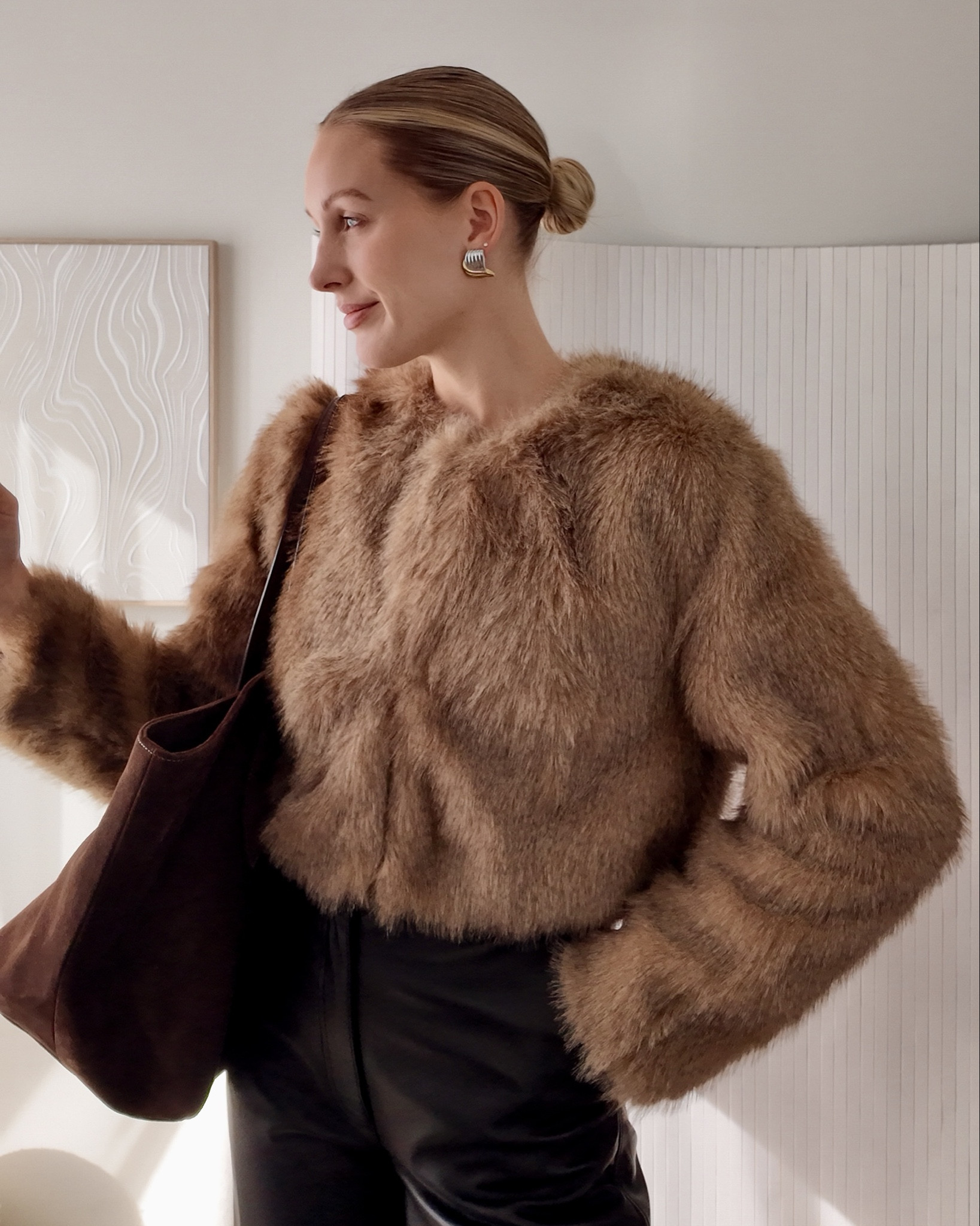 4 Autumn Jackets 👉🏼

Faux fur jacket
Brown suede jacket
Barn jacket
Leather bomber jacket

All jackets are from Very - linked below (I sized up in the faux fur and suede jacket) 

*little liffner brown suede tore bag 

#LTKuk #LTKFashionMonth #LTKautumn