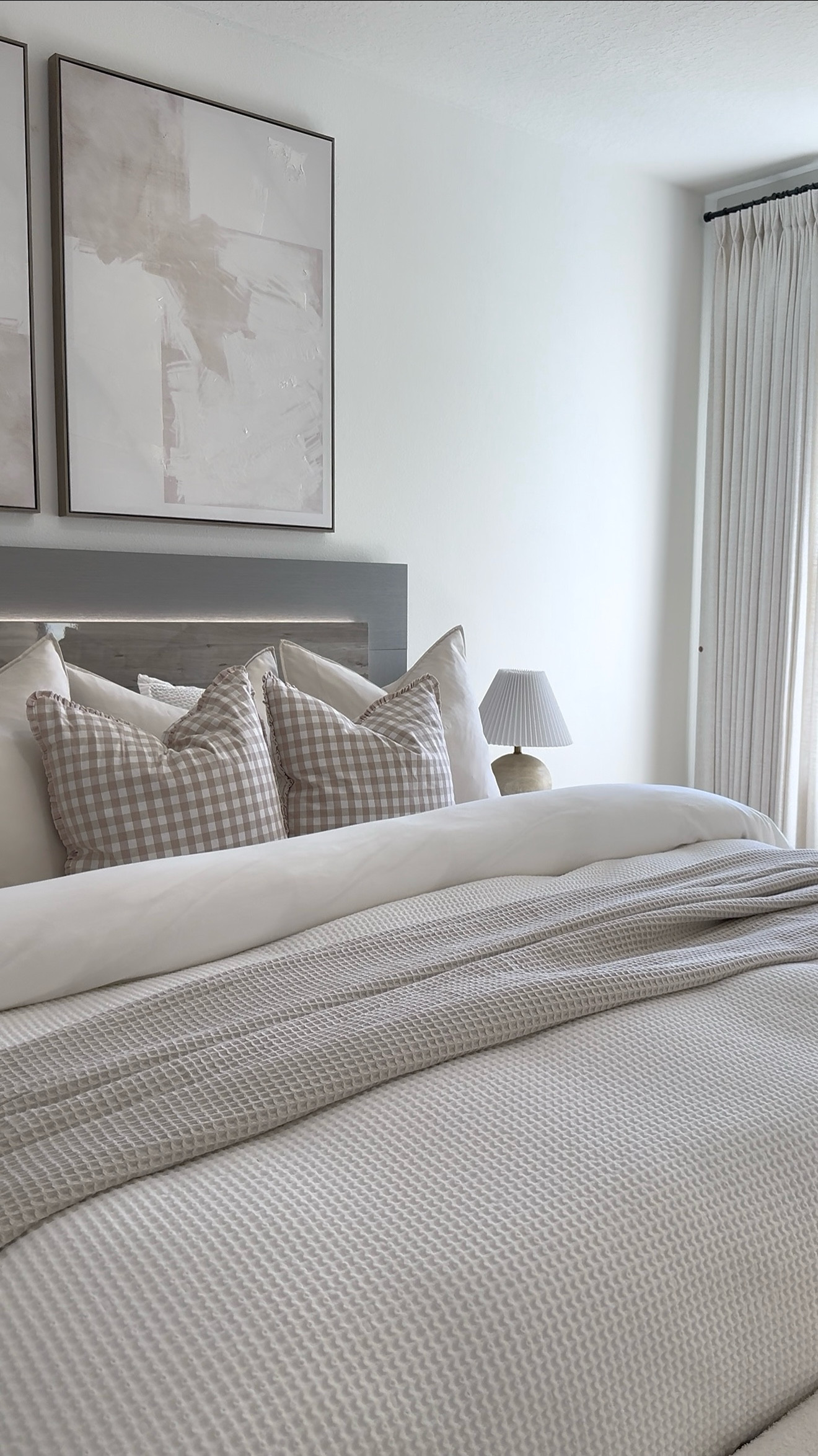 Neural bedding~ spring edition🛏️☁️🌼

#LTKHome #LTKSeasonal #LTKSaleAlert