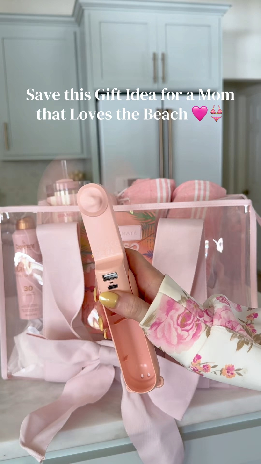 Beach tote Mother’s Day gift idea 💗

This is the gift I put together for my mom last year! She LOVED the book and still uses the tumbler and beach bag essentials all the time! 





Gifts for mom 
Gift basket 
Gifts for her 
Beach bag 


#LTKMothersDay #LTKSeasonal #LTKSwim

#LTKMothersDay #LTKSeasonal #LTKSwim