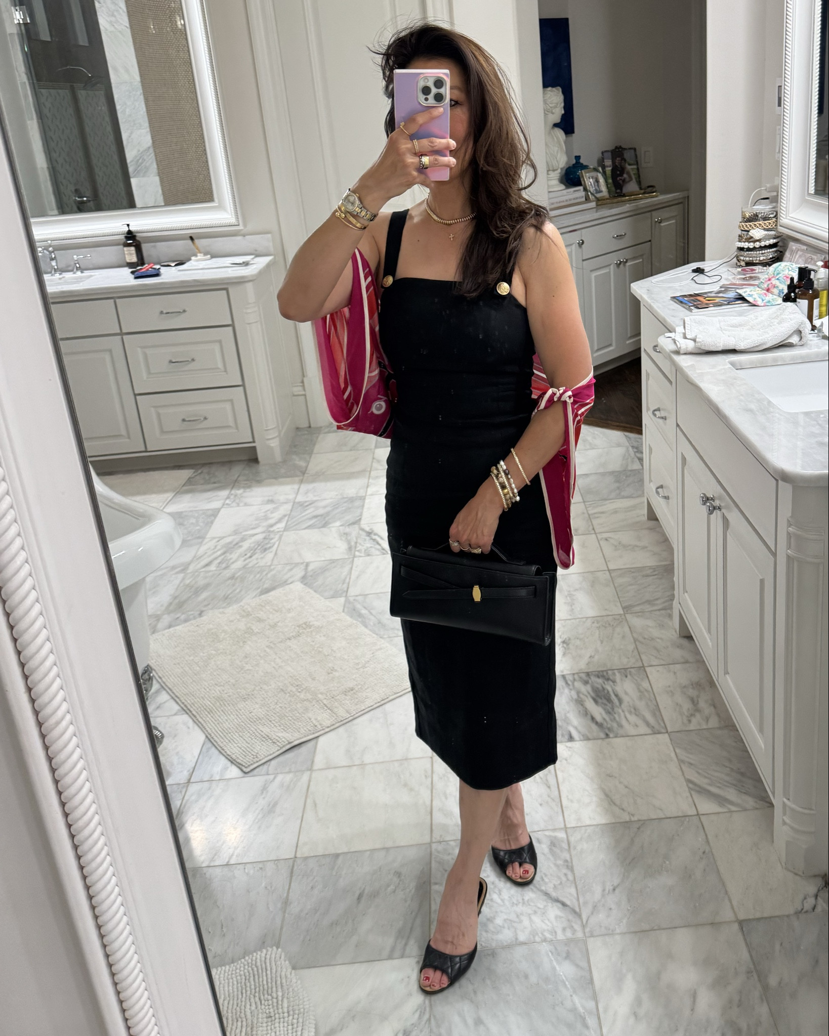 Style of Sam in a J Crew black linen dress & Hermes scarf for date night with Veronica Beard clutch  🖤💓 #styleofsam #datenight