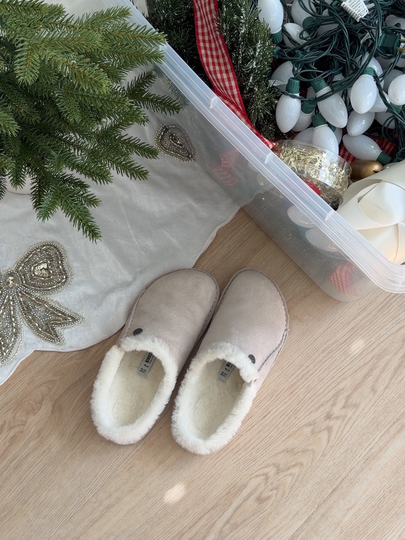 I love a comfy cozy house slipper for the winter! Plus these also have a real sole bottom to double as outdoor as well :) so cute and warm 