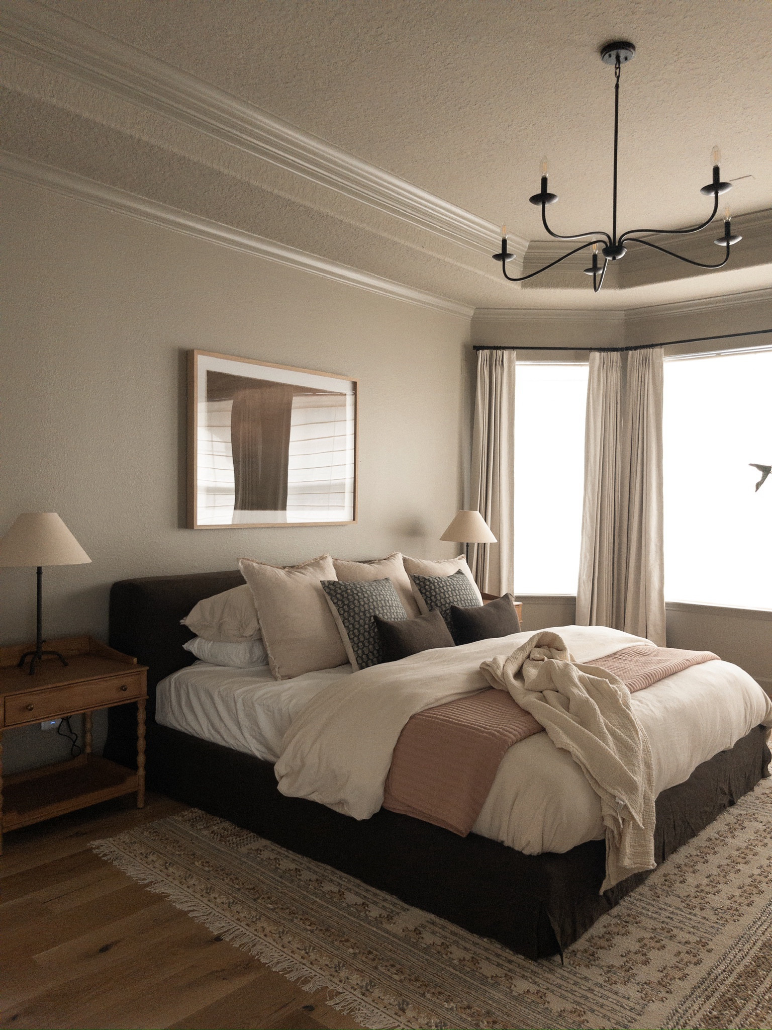 Primary Bedroom inspo!

earthy modern master bedroom design, airy master bedroom, warm primary bedroom, brown slipcovered bed, wayfair finds, lulu & georgia, mcgee & co 

#LTKHome #LTKStyleTip