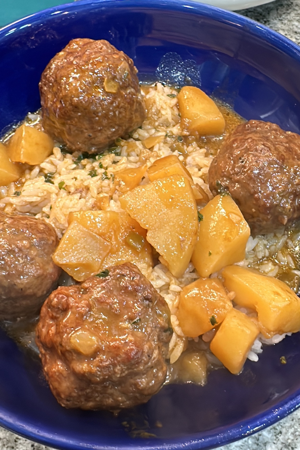 I typically go for a white bowl or plate, but every now and then I like to add some color! #plates #Kitchenware #home #Bowls #foodie #recipecreator

#LTKhome