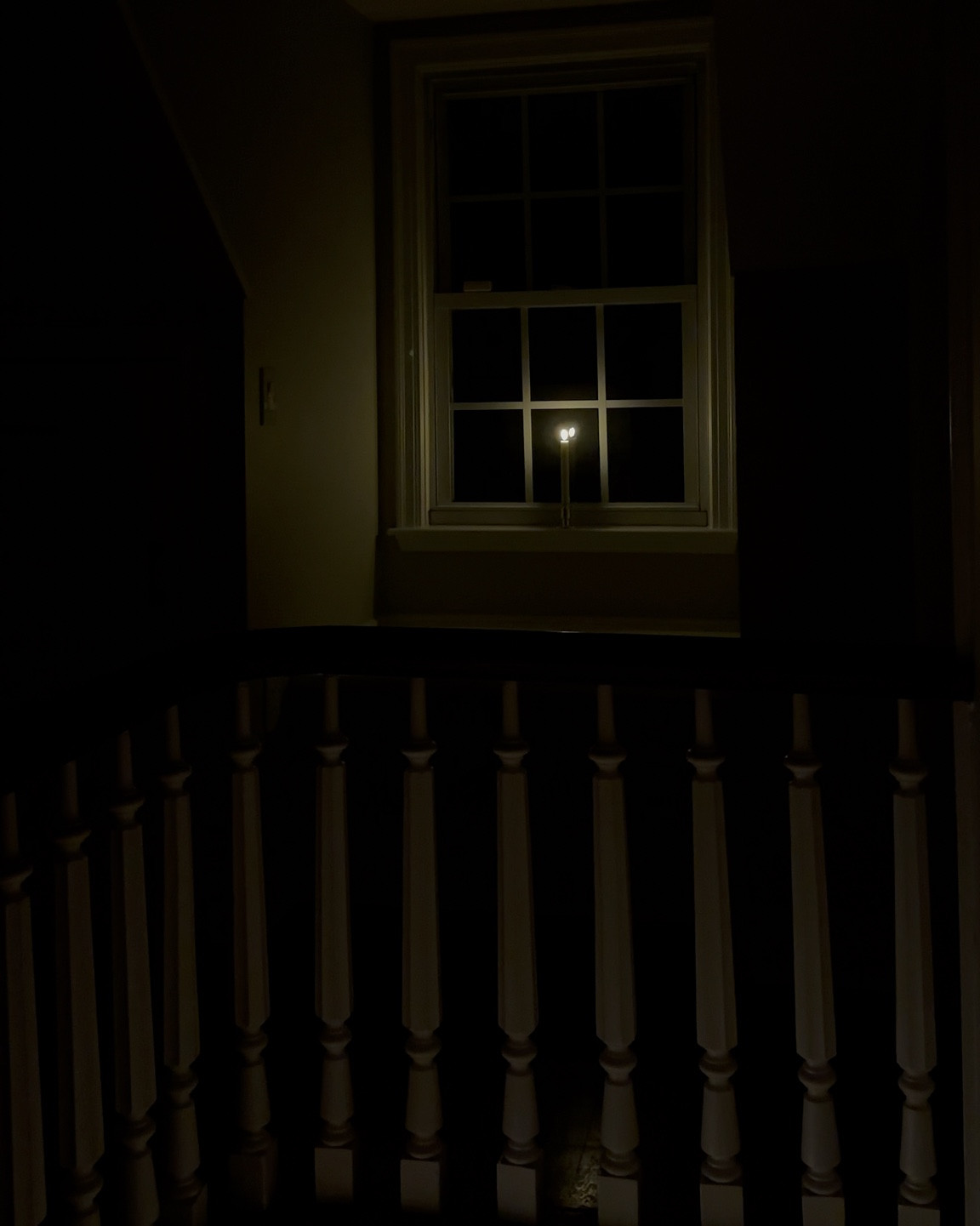 Beyond obsessed w my new window candles—can’t tell you how excited I was when I realized they flicker! 🕯️ 

#LTKHoliday #LTKHome #LTKSeasonal