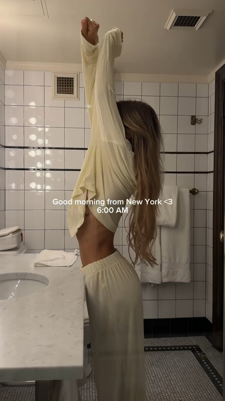 mornings in new york >>