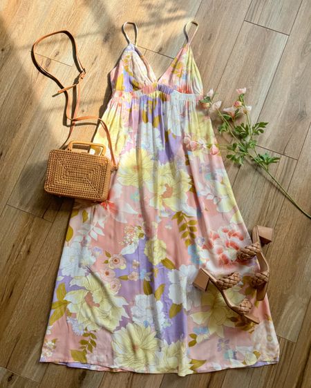 Sundress. Floral dress. Floral sundress. Summer dresses. 

#LTKSeasonal #LTKGiftGuide #LTKsalealert