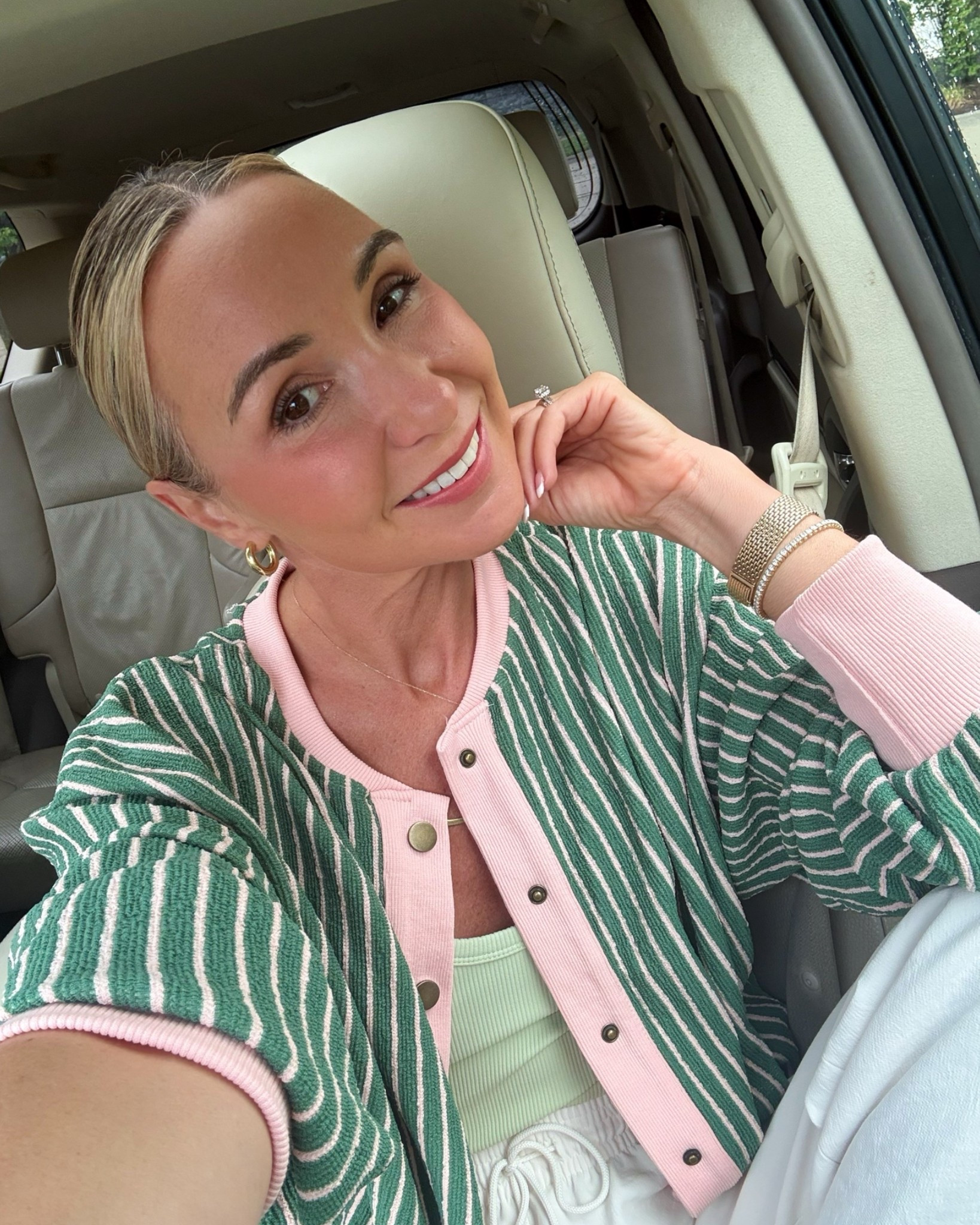 Transition weather is nearly. Love this green striped jacket. 💚🩷💚🩷

#LTKmomlife #LTKootd #LTKSeasonal