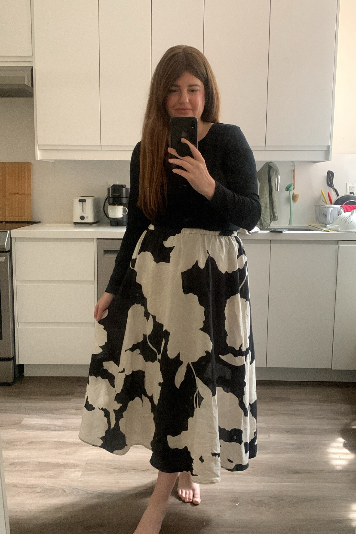 Black and white floral midi skirt. 

#LTKcanada #LTKsummer #LTKmidsize