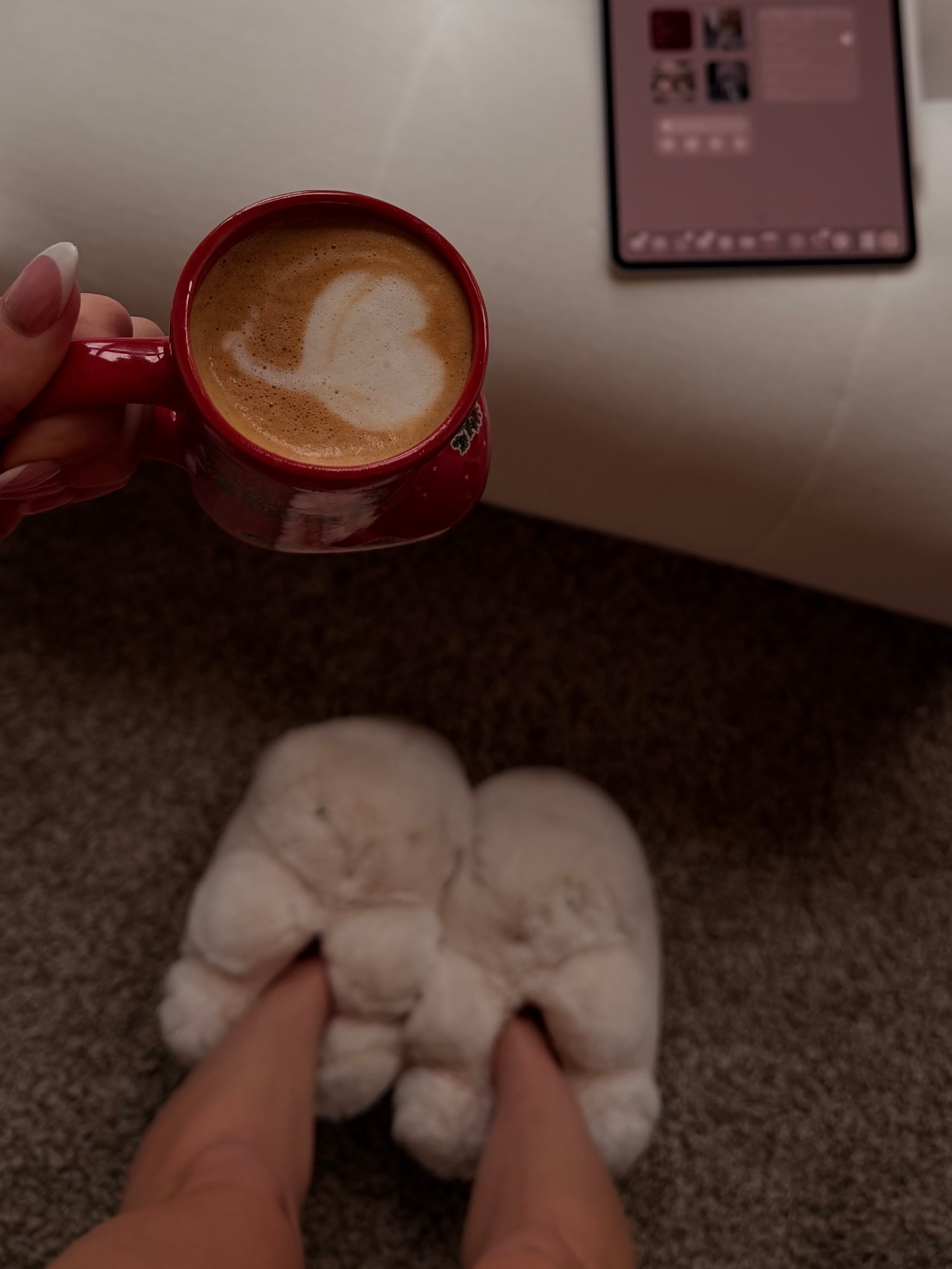 TEDDY SLIPPERS <3

#LTKHome #LTKGiftGuide #LTKHoliday