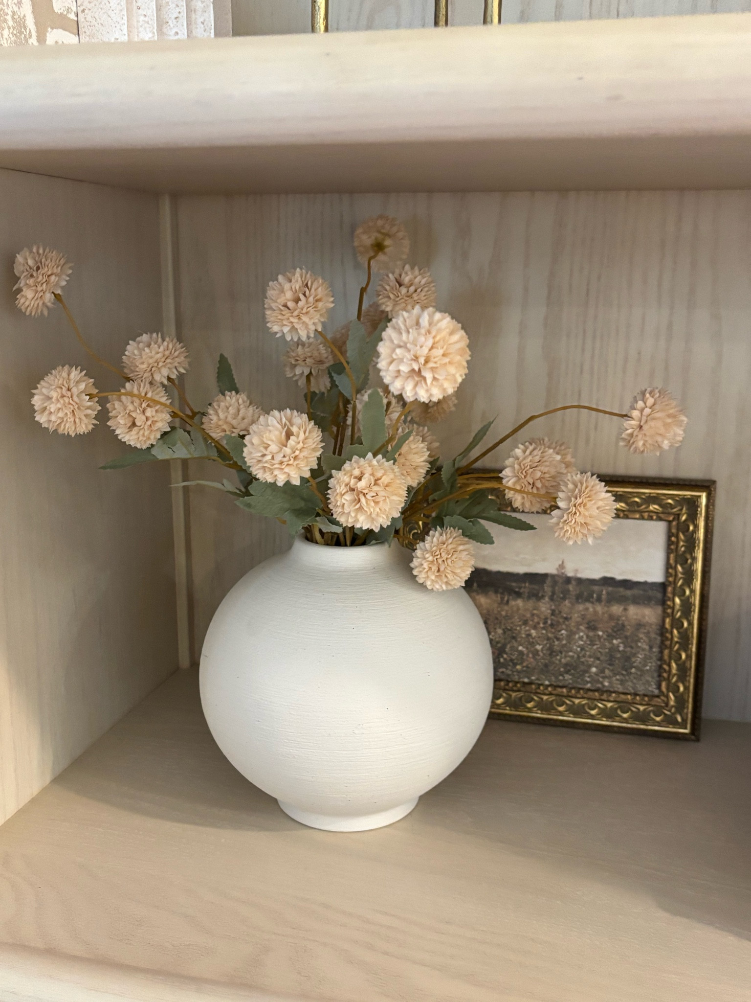 Shelf decor - love these spring stems from Amazon! Linked this vase too! 

#LTKStyleTip #LTKHome #LTKFindsUnder50