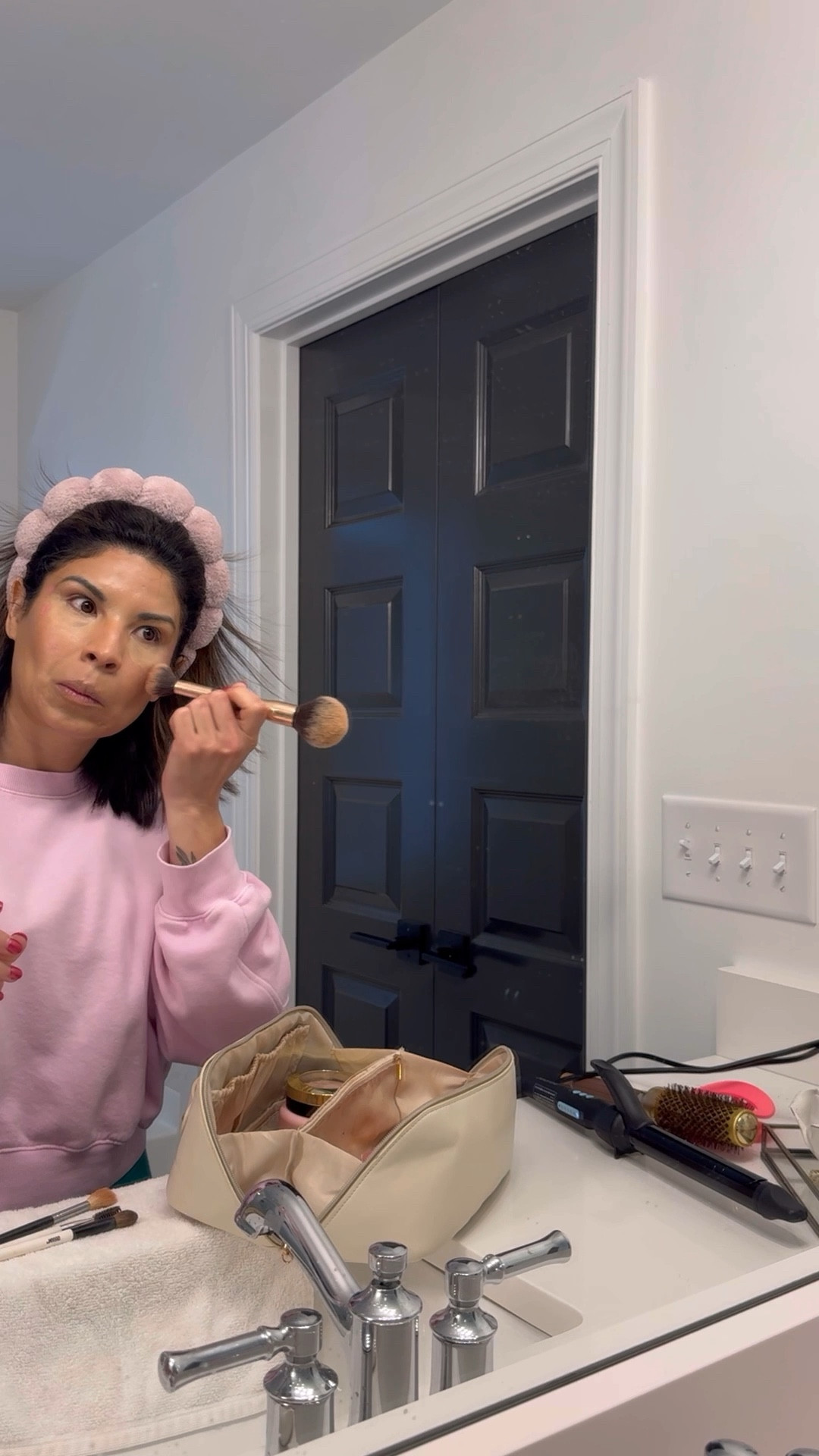 Easing back into a casual work day in my favorite leggings!