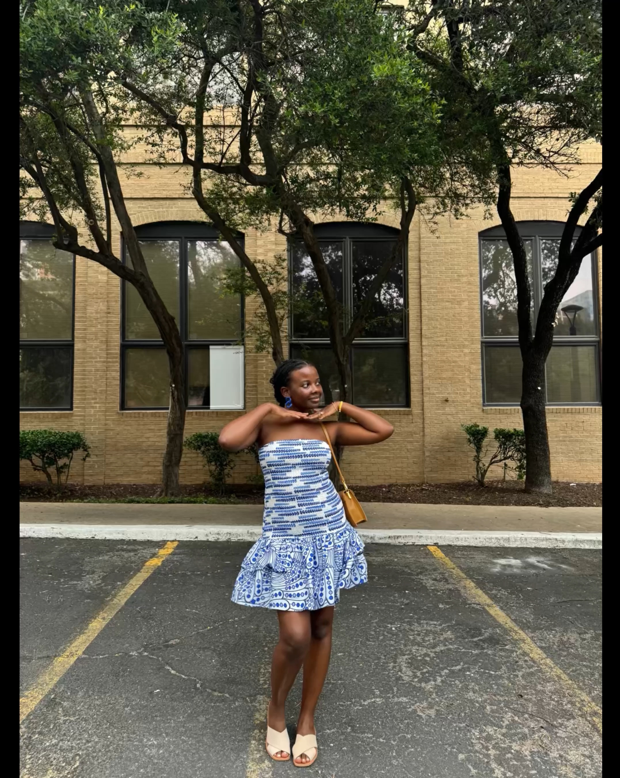 Super comfortable and flattering low waist blue dress. Perfect for holiday. Can be dressed up or down. Perfect for the summer or vacation.

#LTKFindsUnder50 #LTKTravel #LTKHoliday