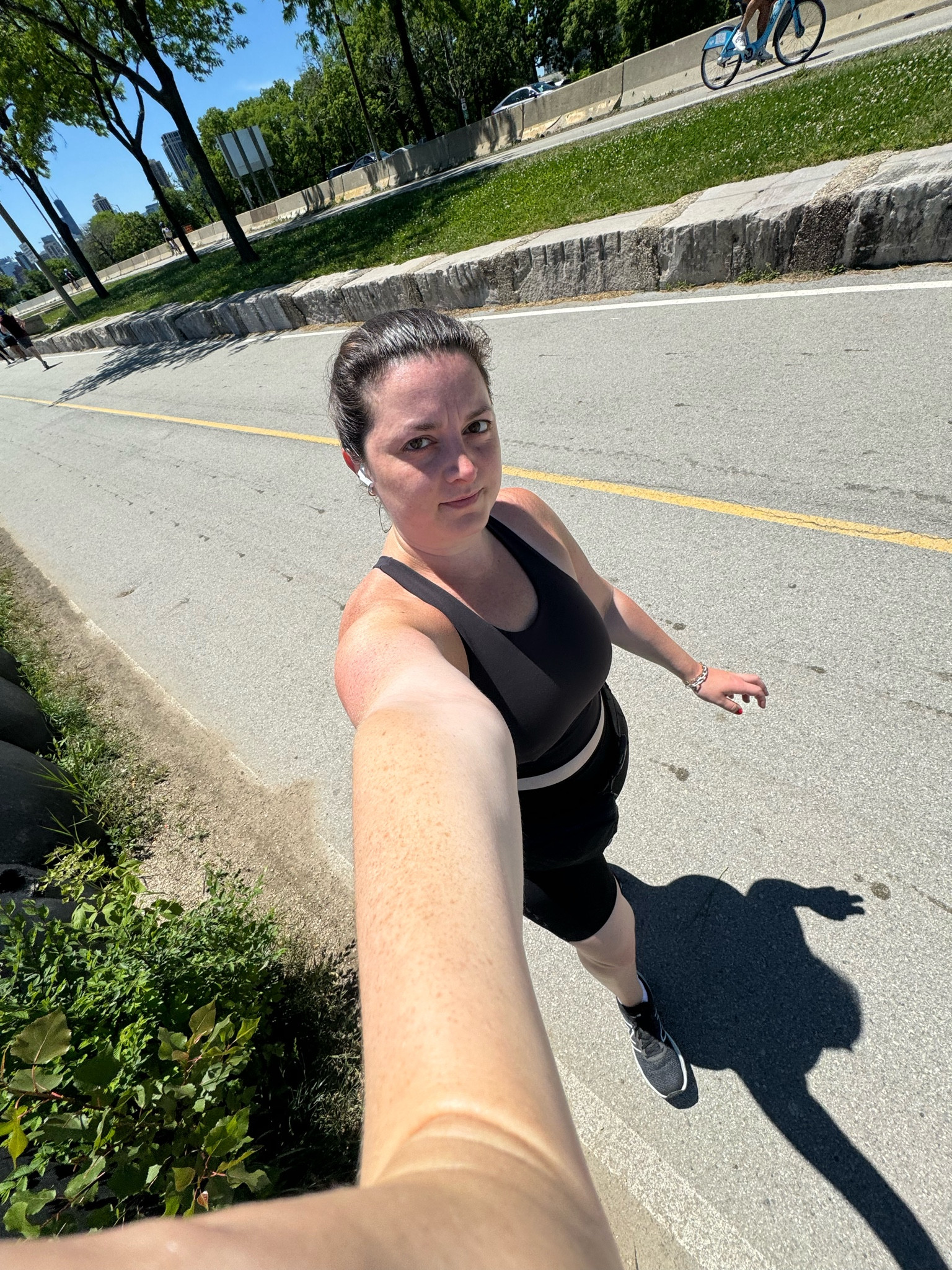 Walking into MDW like...

#LTKFitness #LTKFindsUnder100 #LTKActive