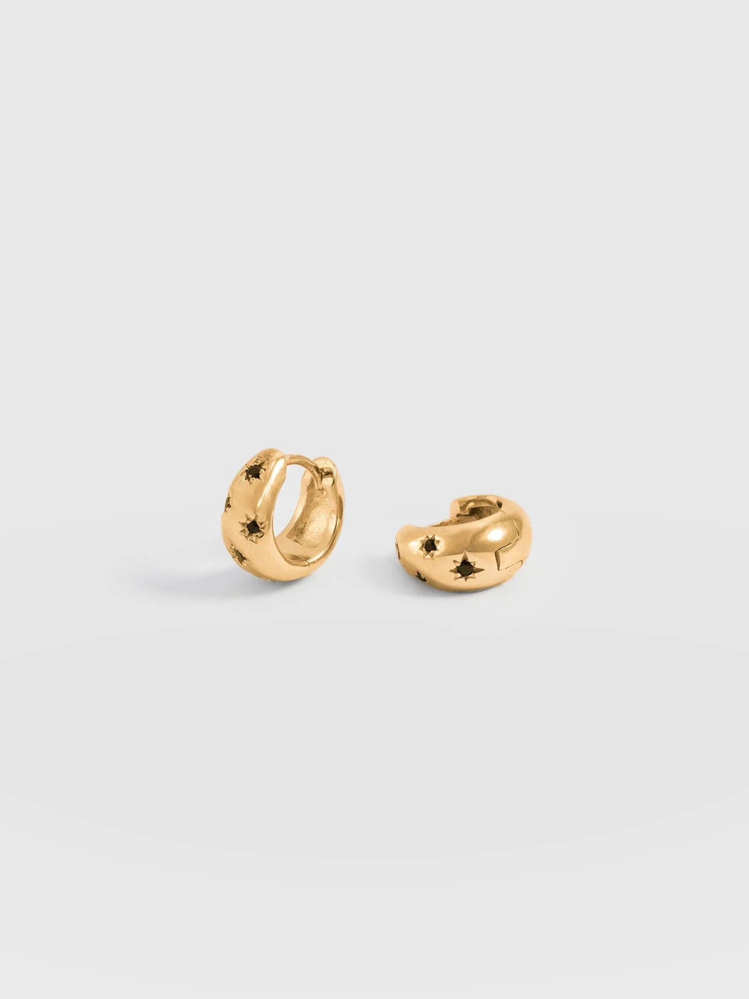 Scatter Star Huggie Earrings - Gold/Black | Saint + Sofia