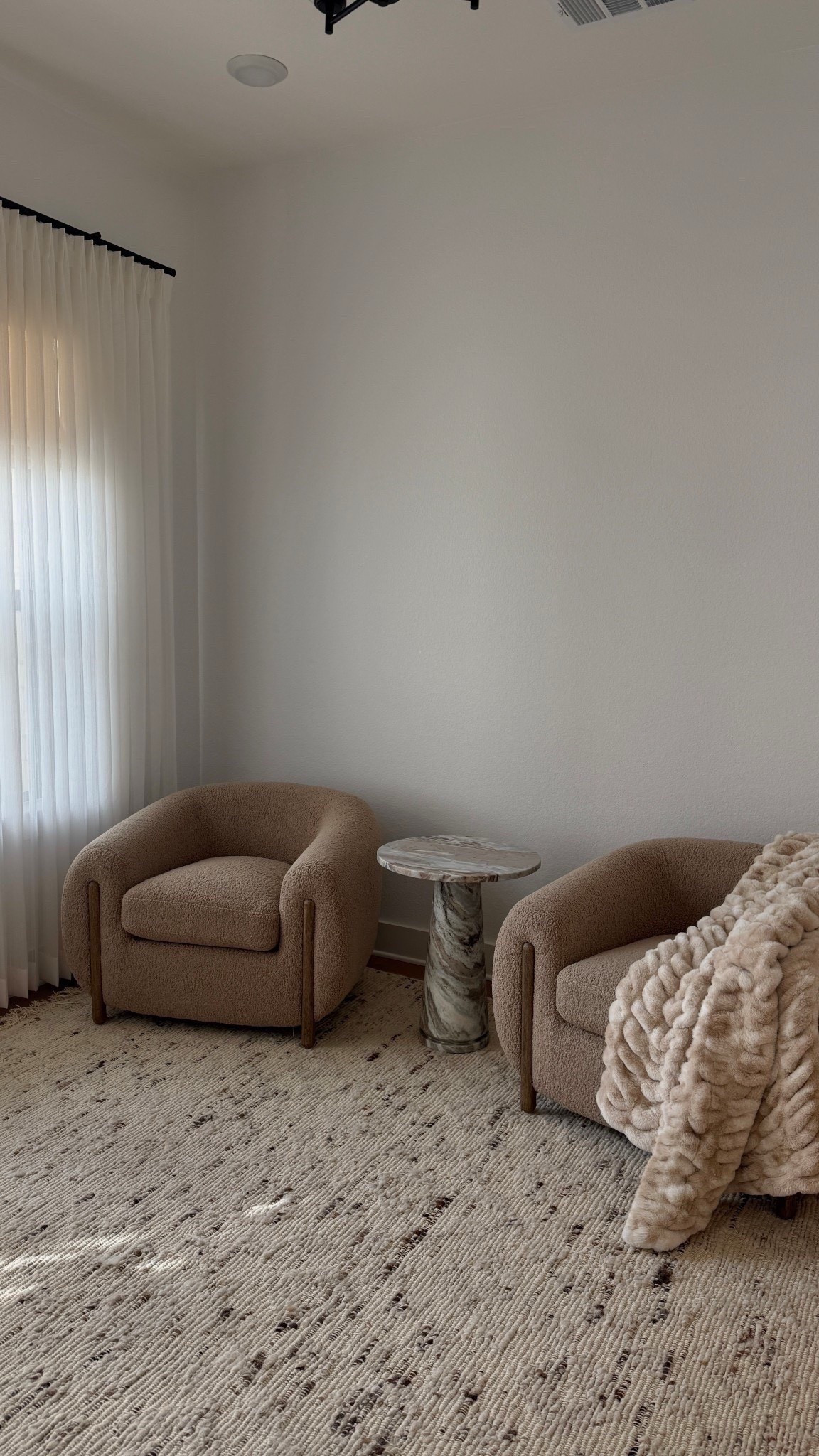 sitting room vibes

Table on sale! 

Fall home decor, home decor, marble table, wayfair, wayfair sale, sale alert, sale finds, home sale, rug sale, home decor sale, wayday, austin, girl mom, michele jaliene

#LTKSaleAlert #LTKHome #LTKFindsUnder100