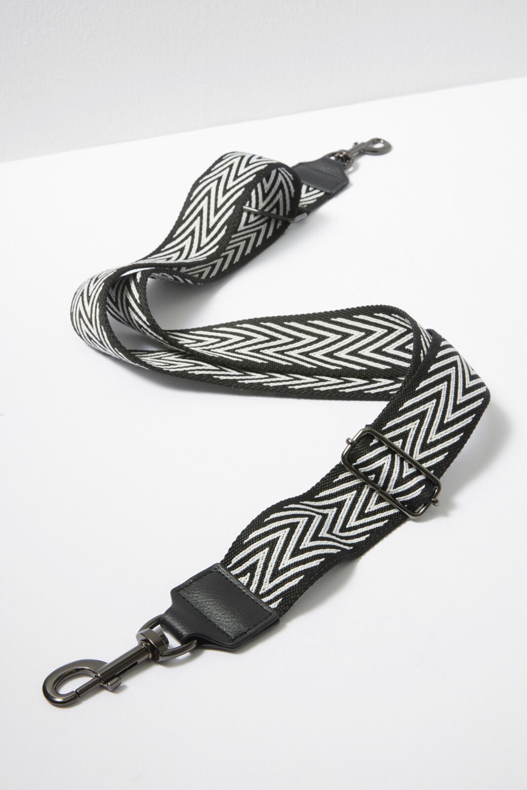 Chevron Web Strap | EVEREVE