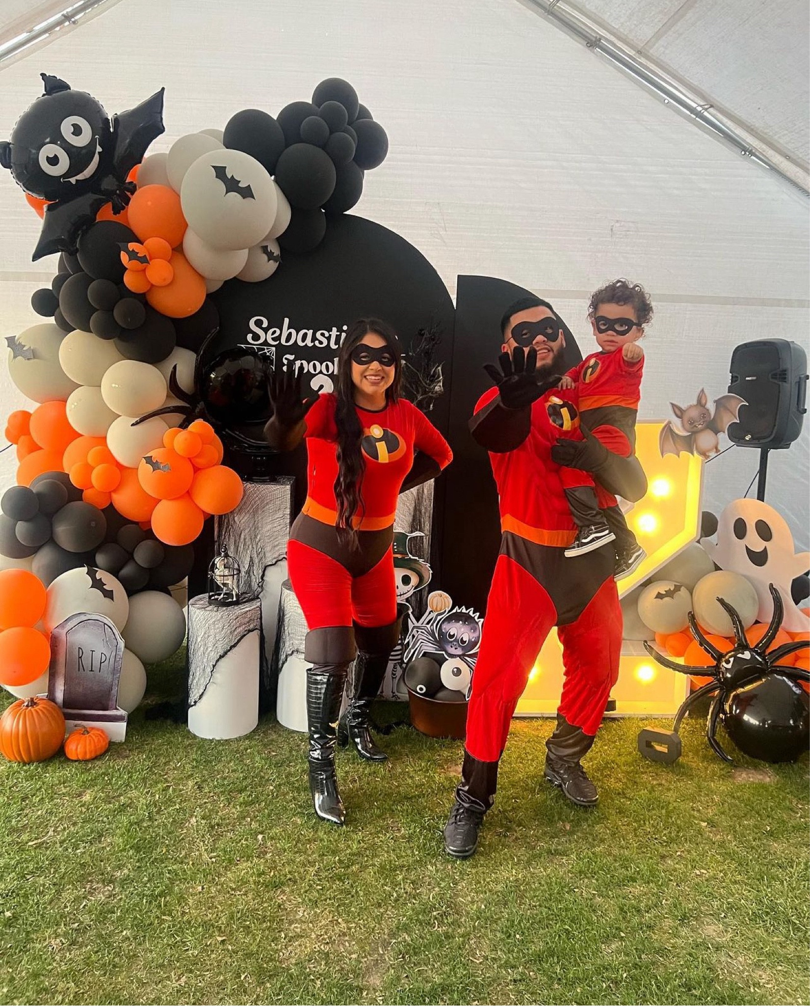 Cute matching family costume inspo 🎃👻

#LTKFamily #LTKKids #LTKVideo