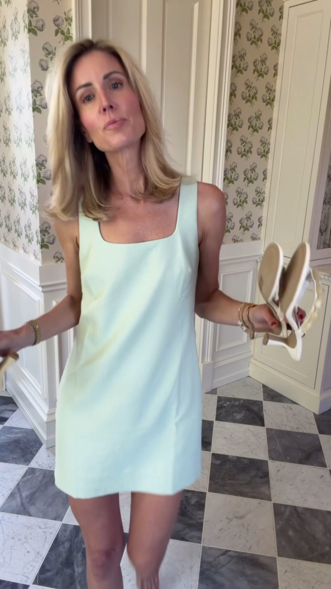 THE most perfect minty green shift dress. Code 20SARAF to save
