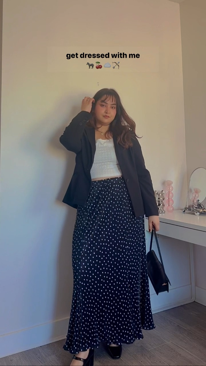 maxi skirts for fall 💘🫶🏻 

#LTKstyletip #LTKmidsize #LTKshoecrush