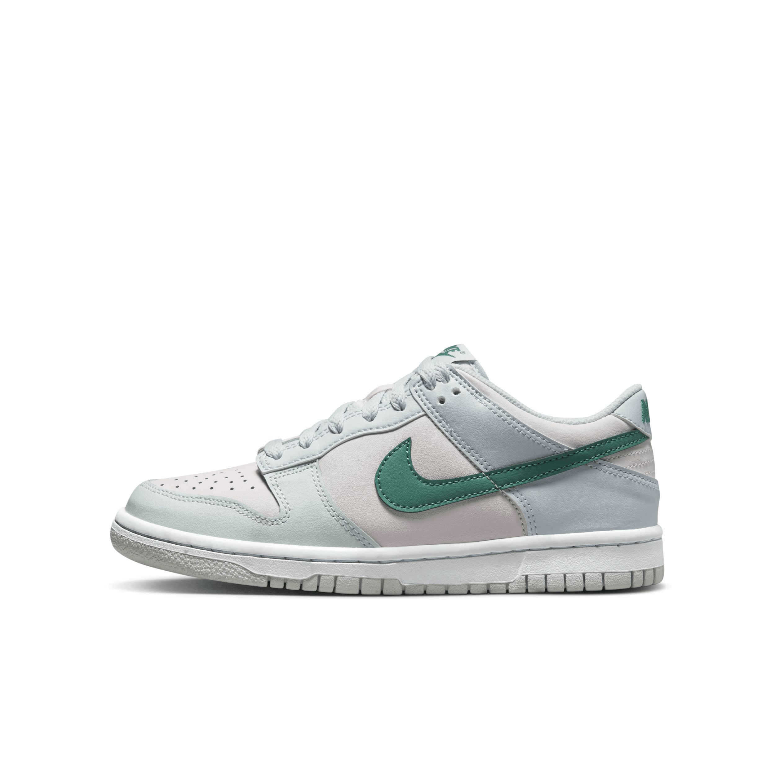 Nike Dunk Low Big Kids' Shoes in Grey, Size: 5Y | FD1232-002 | Nike (US)