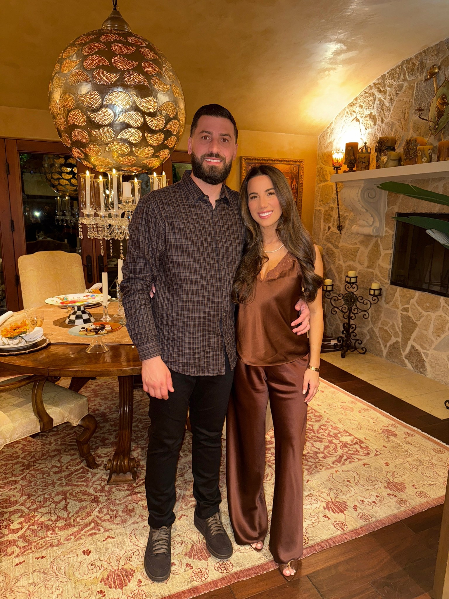 Love this matching silk pants and top! Selling out fast and comes in other colors. I’m wearing a size XS in pants and XS in top. 

#LTKHoliday