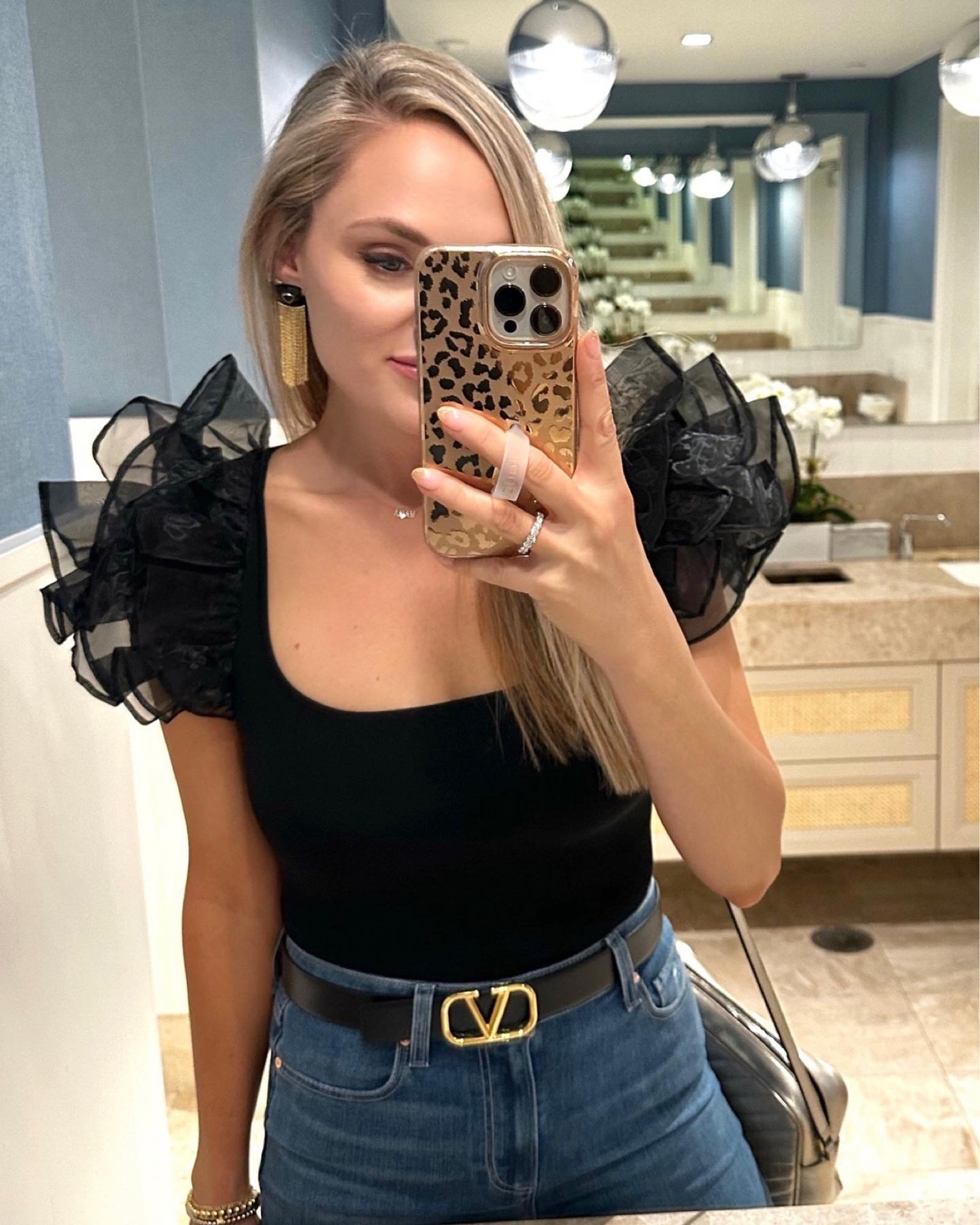 40% off my top! Holiday too wearing small. Holiday party outfit 

#LTKHoliday #LTKGiftGuide #LTKSeasonal