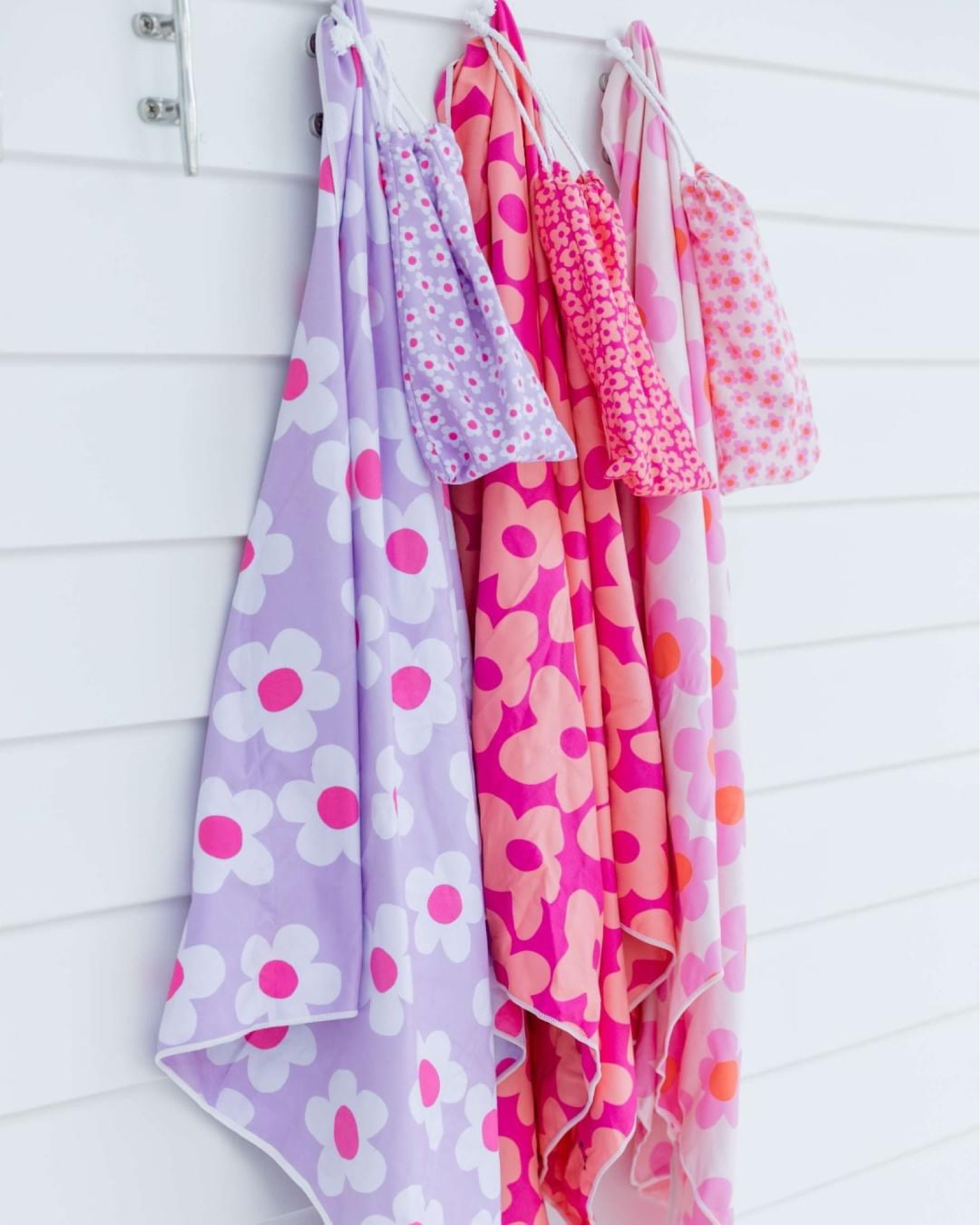 🌸 BACK IN STOCK 🌸
Towels are back in stock at Pink Lilly! Such cute prints for summer ☀️

#LTKSeasonal #LTKswim #LTKtravel