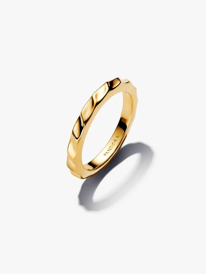 Rippled Band Ring | Pandora US