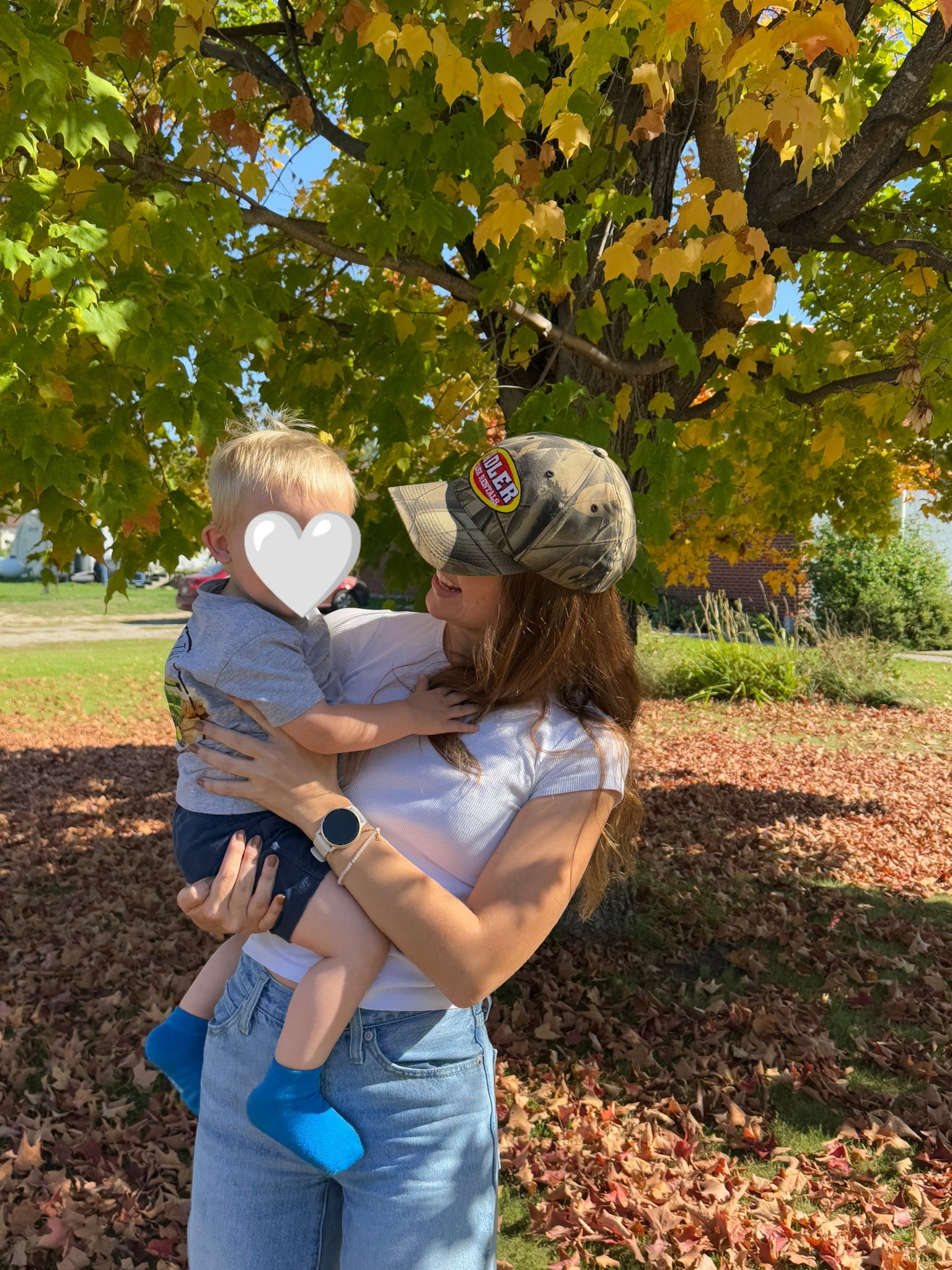 auntie duty calls for easy & comfy!! Levi’s & a basic tee 🤍#LTKFallSale

#LTKPetite #LTKSeasonal