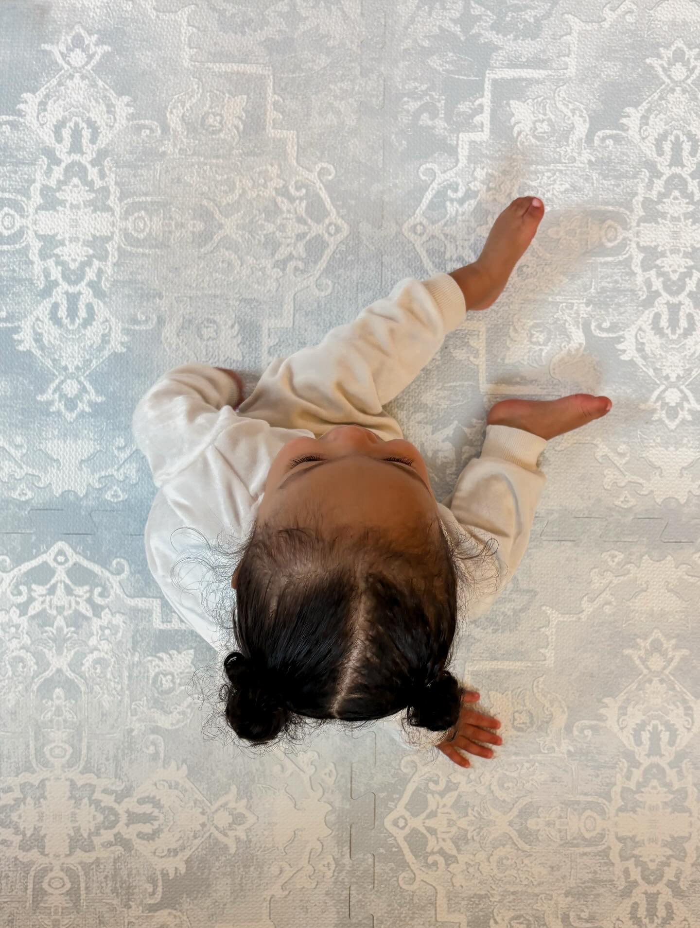 We already have a full playroom for the girls, but I wanted something we could bring into our main space without it clashing. Our @toddlekind playmat blends in so well and still gives them a soft place to play right where we are. Honestly makes the space feel more put together, not busier.

#toddlermom #playroomideas #neutralhome #momlife #toddlerplay