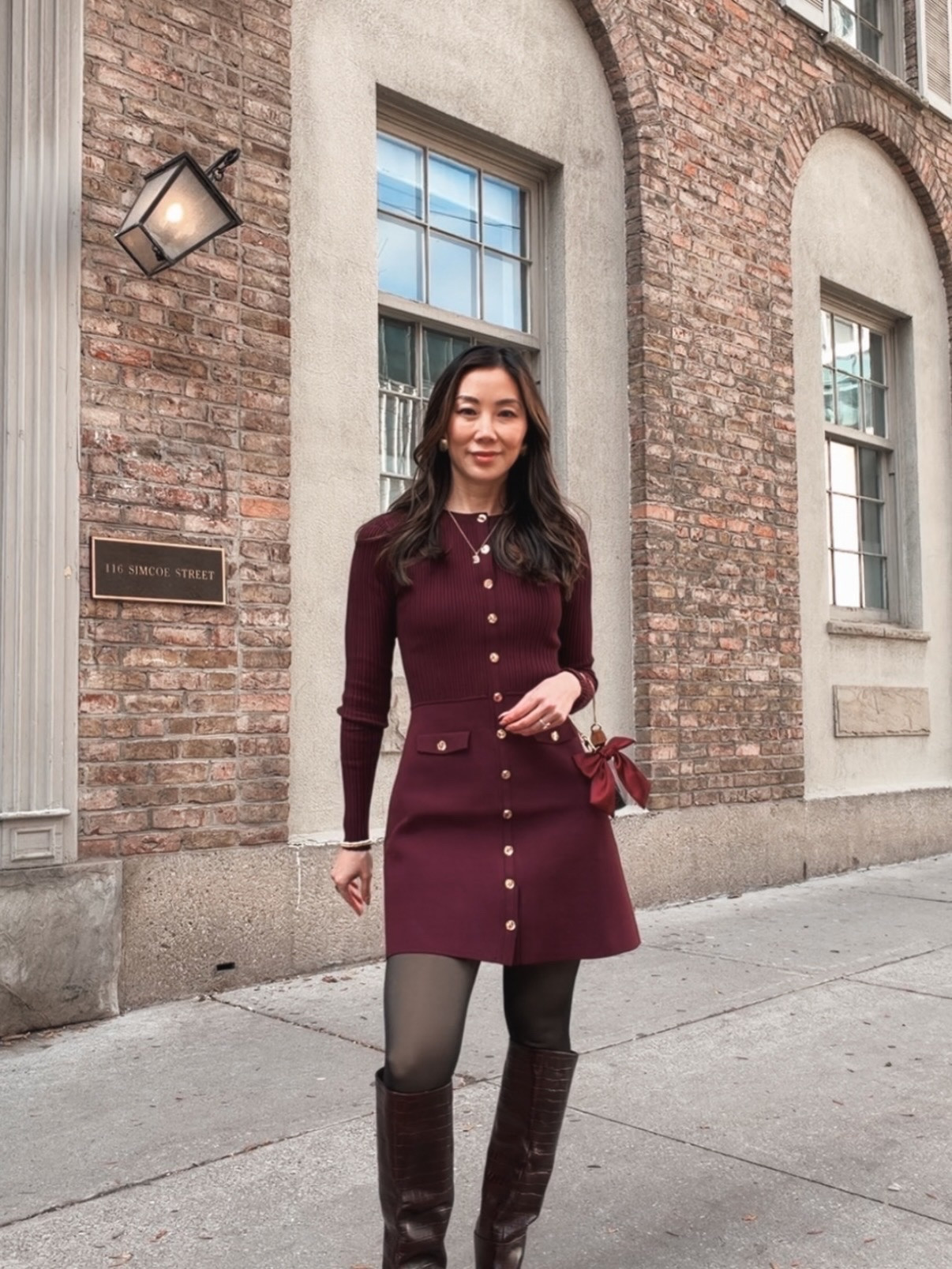 A knit long-sleeve dress + knee-high boots = the easiest winter outfit formula 🤍

This Ever New dress does all the work — soft, flattering, and polished without trying. Add boots and you’re instantly put together for work, dinner, or anything in between. 30% off right now! 

Simple, elegant, and so wearable. Perfect capsule-wardrobe energy.


#LTKSaleAlert #LTKWorkwear #LTKSeasonal