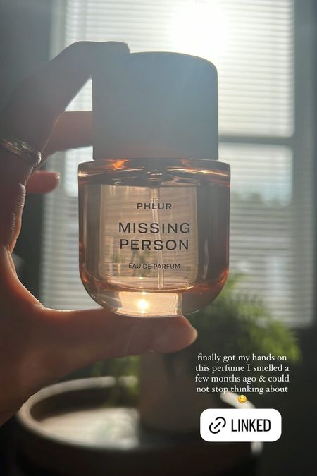 🫶🏻 resharing because it’s SO good! 

Highly recommend grabbing the trial size if you’re looking for a new perfume! Notes of white musk, jasmine, and orange! 

#LTKBeauty #LTKFindsUnder50 #LTKSeasonal