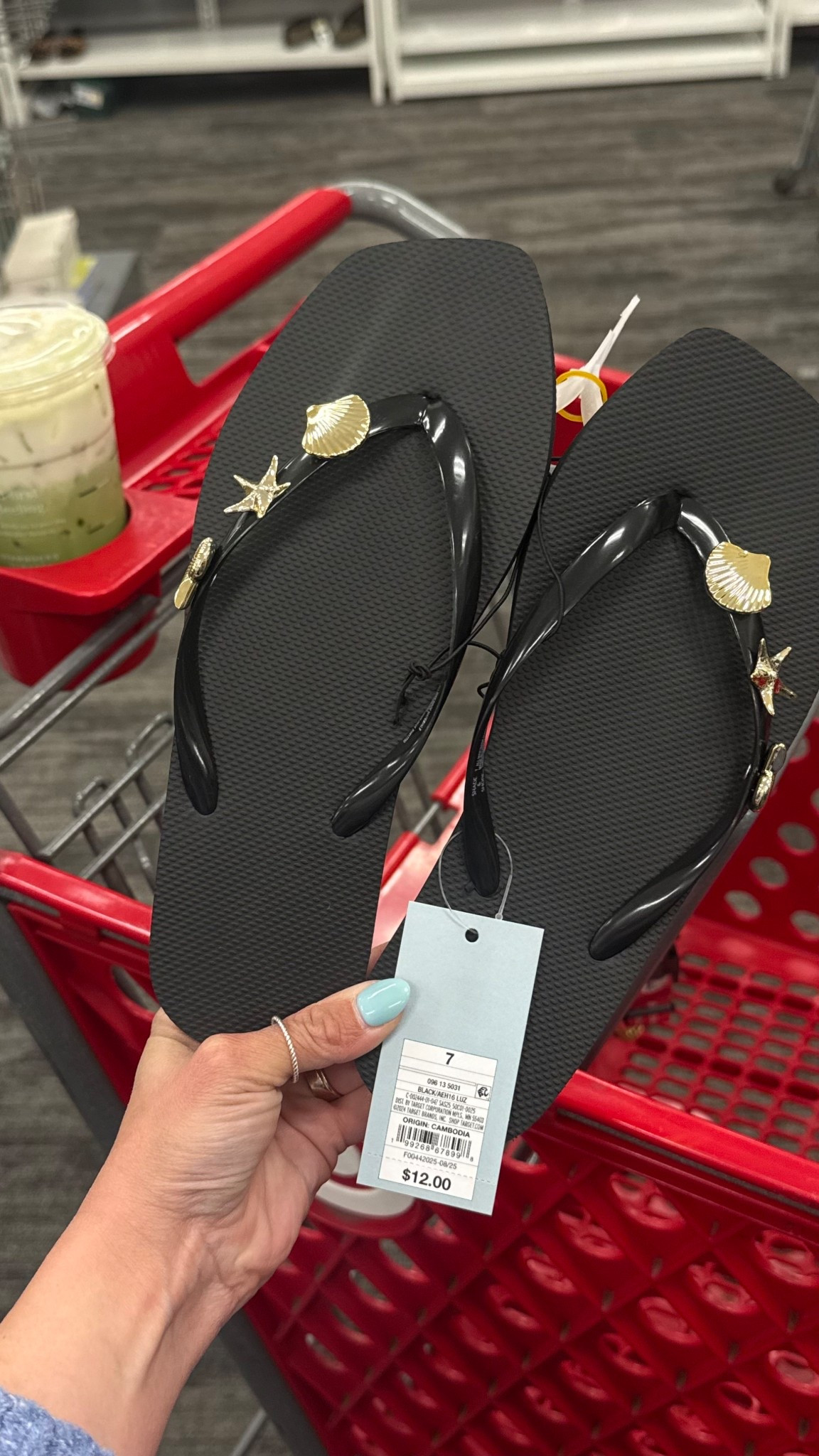 How adorable are these @Target flip flops for summer??!!

Summer wardrobe, flip flops 

#LTKootd #LTKdayinmylife #LTKgrwm