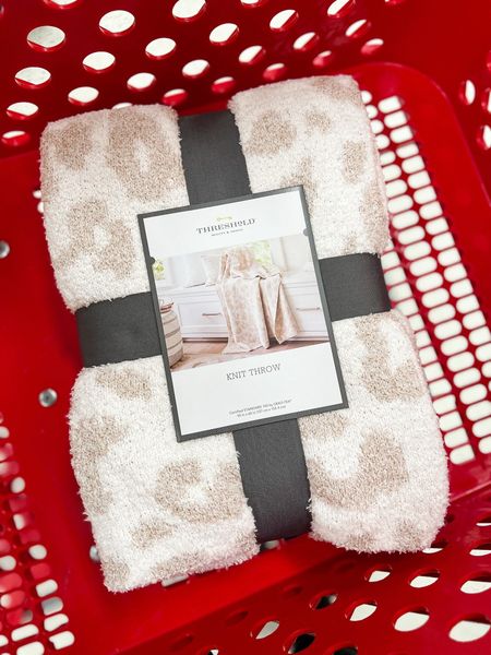 20% off throw blankets plus take an extra 20% off with Target Circle 

Target home, home sale, cozy

#LTKhome #LTKunder50 #LTKsalealert