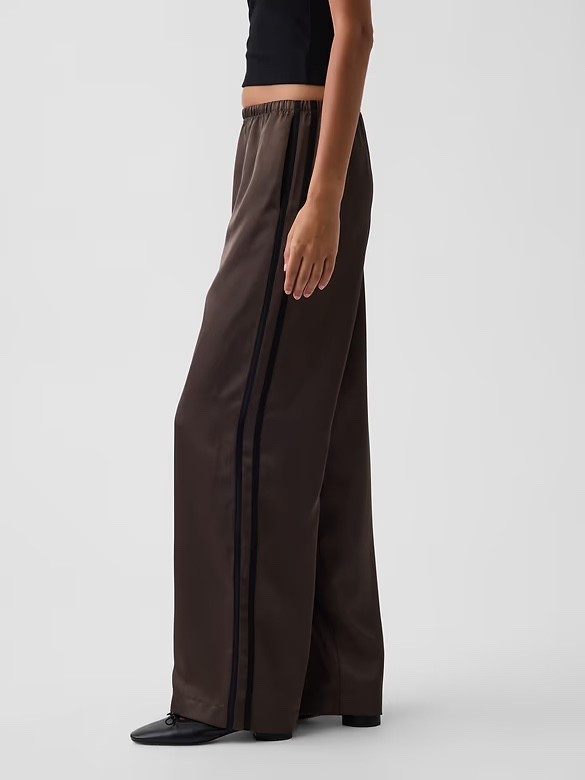 Gap new arrivals • satin track pants • tall 
Free People, Anthropologie, Lululemon, Zara, Madewell, Aritzia, Abercrombie & Fitch, Urban Outfitters, Revolve, J.Crew, ASOS, Nike, Coach, H&M, Old Navy, Target, Alo Yoga, Express, Levi’s, Lulus, Gap, Banana Republic, Reformation, Minimalist, Capsule, Chic, Y2k

NWT, NWOT, Y2K, Coastal Cowgirl, Quiet Luxury, Preppy, Streetwear, Vintage, Oversized, Minimalist, Boho, Linen, Cottagecore, Lightweight, Resort Wear, Coastal Grandmother, Chunky Knit, Sherpa, Puffer Jacket, Layering, Winter Boots, Lululemon (Align, Wunder Under, Define Jacket), Free People (We The Free, FP Movement), Aritzia (Wilfred, Babaton, Effortless Pants), Nike (Dri-Fit, Air Max, Tech Fleece), Anthropologie (Maeve, Pilcro), Athleisure, High-Rise Leggings, Matching Set, Compression, Squat Proof

#LTKTall #LTKPlusSize #LTKMidsize