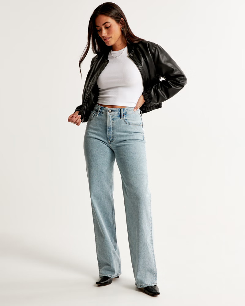 Women's Curve Love High Rise 90s Relaxed Jean | Women's Clearance | Abercrombie.com | Abercrombie & Fitch (US)