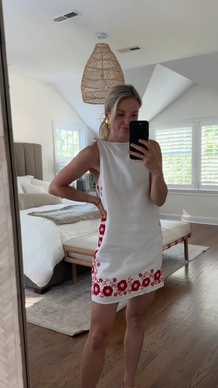 Dress on sale for extra 40% off. I’m 5’5 wearing an XS/2. Sandals tts

#LTKSaleAlert