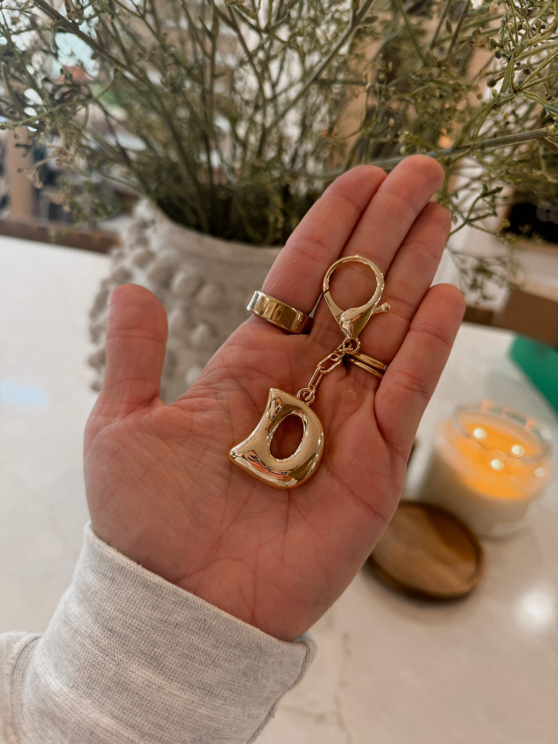 I LOVE this lil keychain! I saw a similar one that was a bit more so I checked Amazon & this is almost dead on😍✨⚡️ I grabbed an H & D for my keys! So cute. Under $15 too! 

Amazon finds / keychain / accessories / gold / for her / gift ideas / Holley Gabrielle 

#LTKFindsUnder50 #LTKStyleTip #LTKTravel